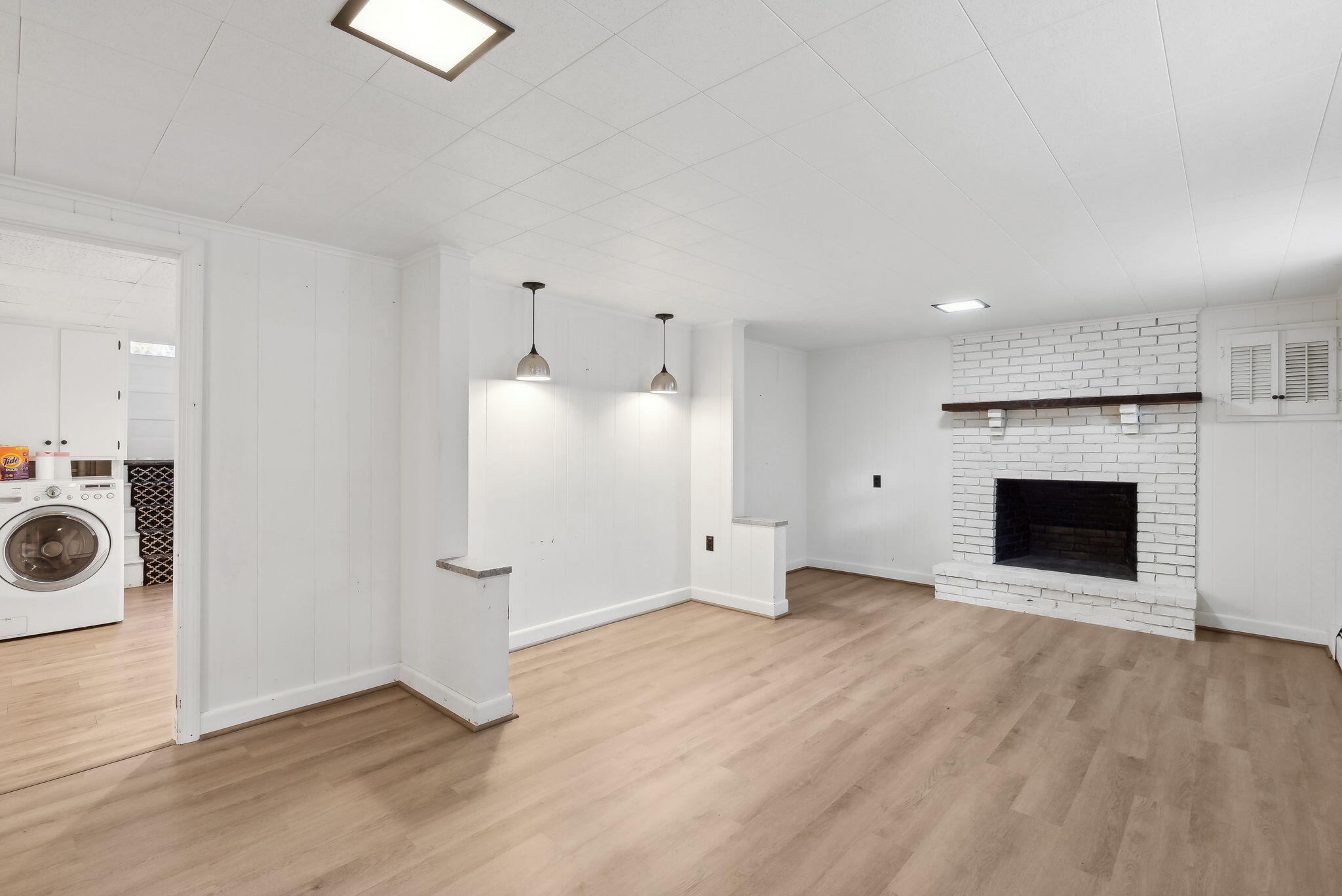 1 Brookside Drive
