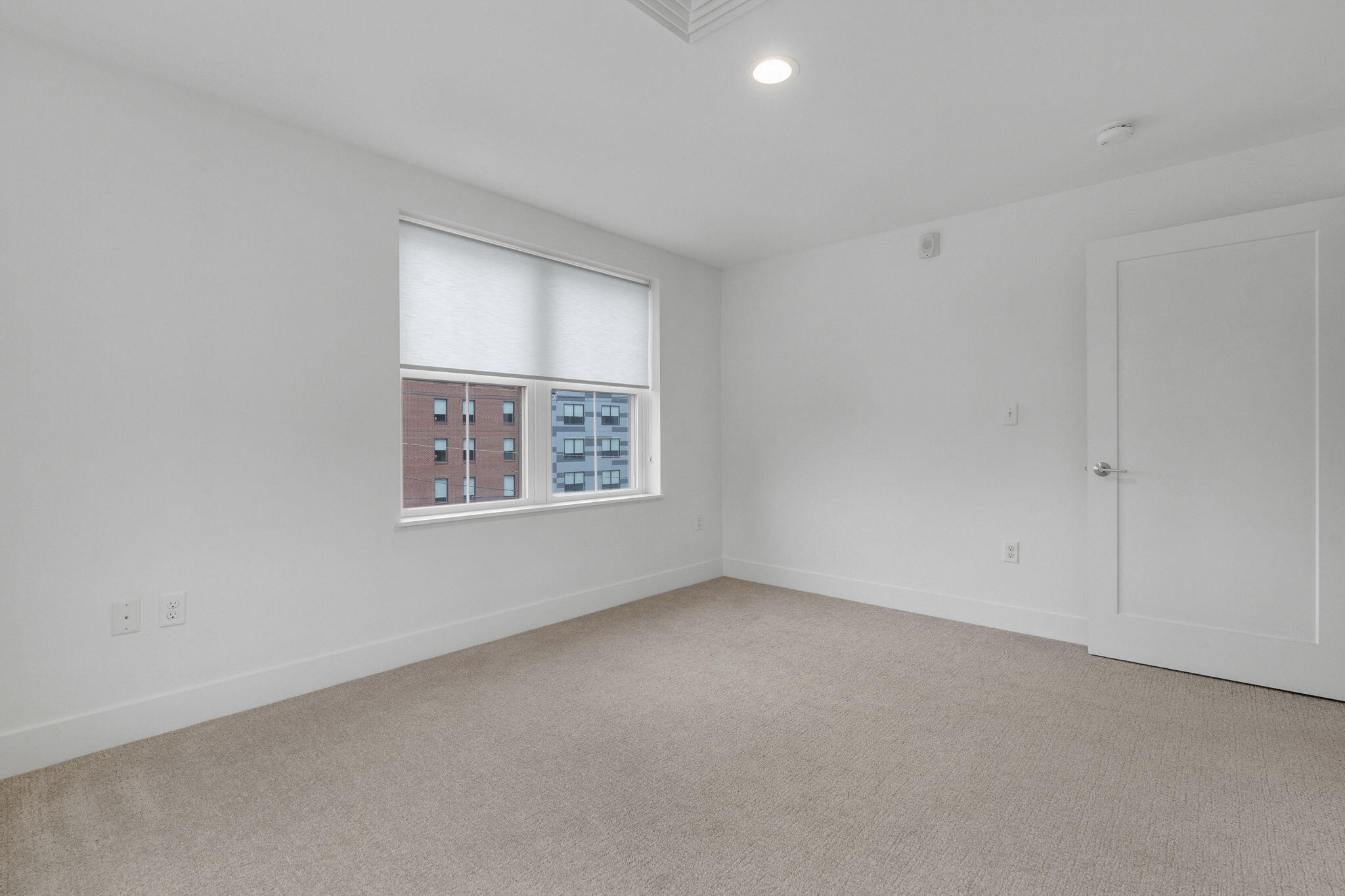 25 High Street, 315
