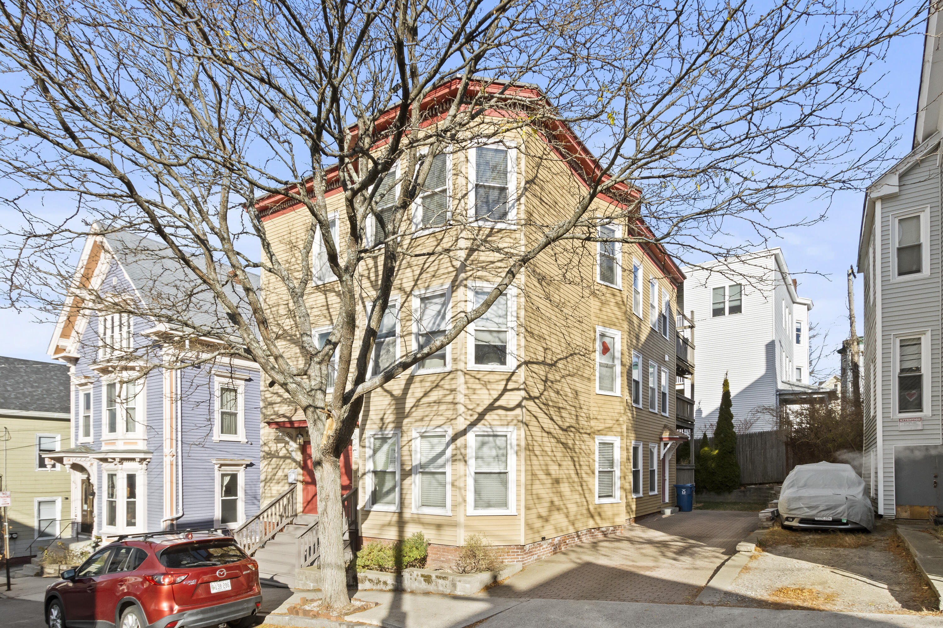 15 Anderson Street, 3