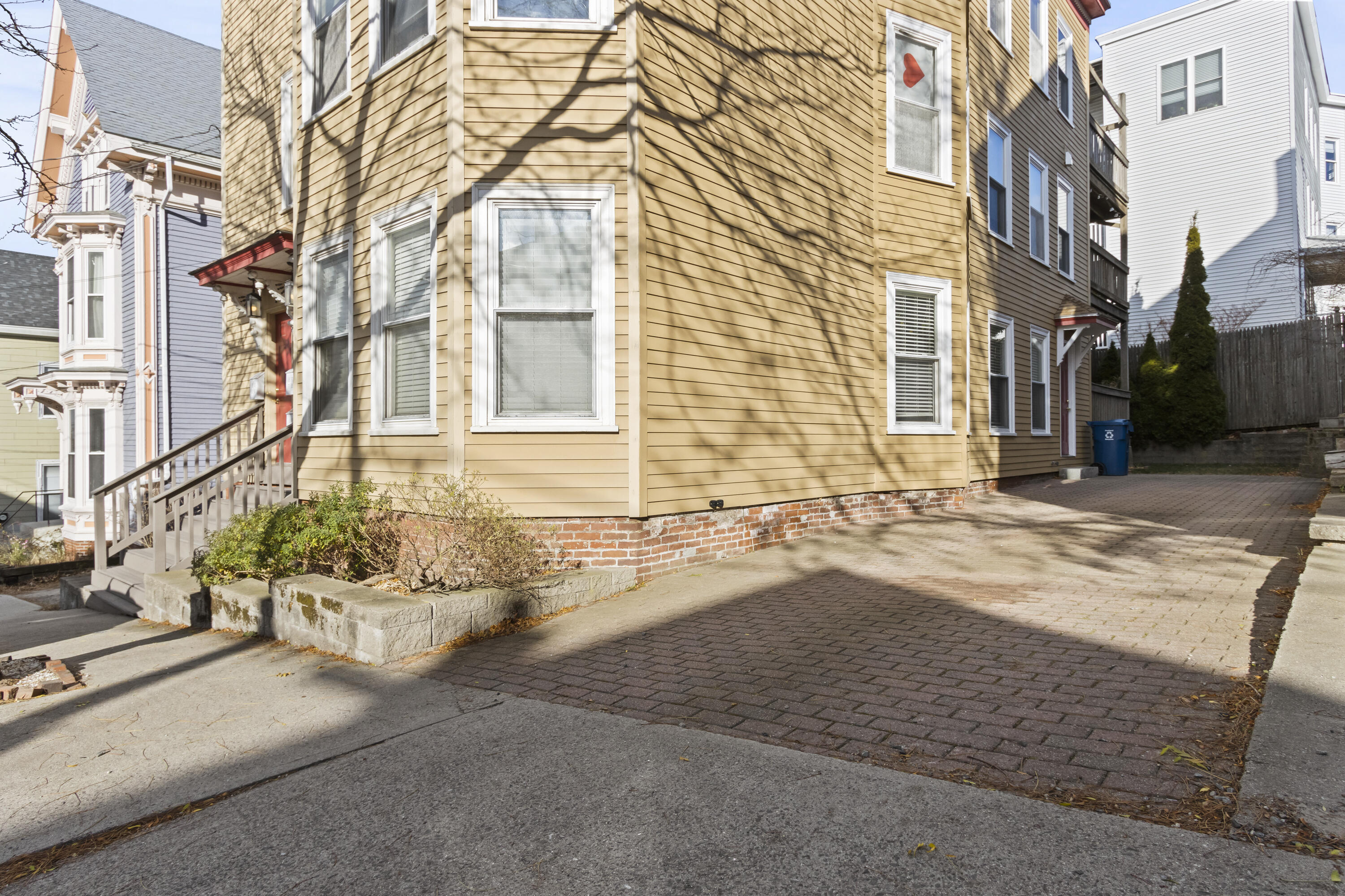 15 Anderson Street, 3