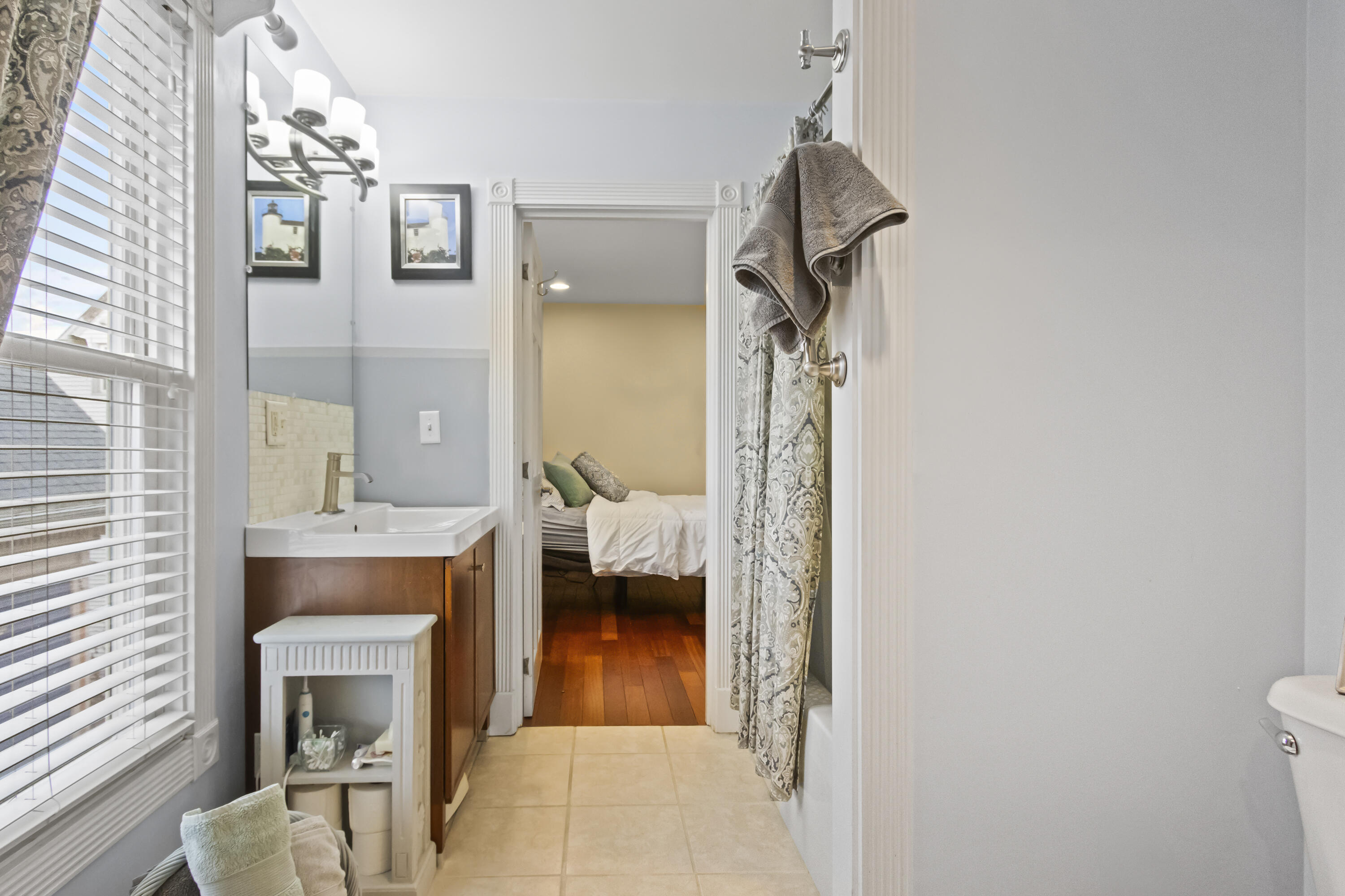 15 Anderson Street, 3