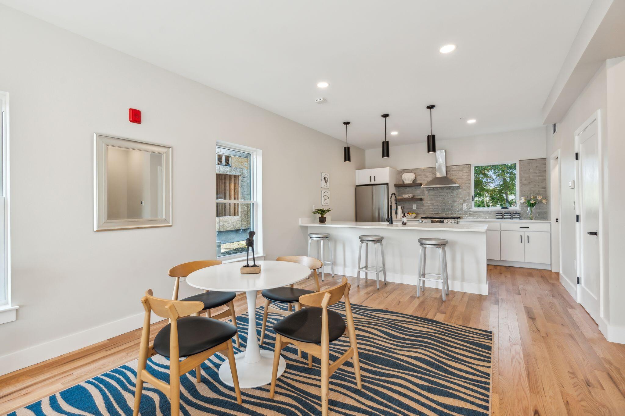26 Upper Falls Road, 103
