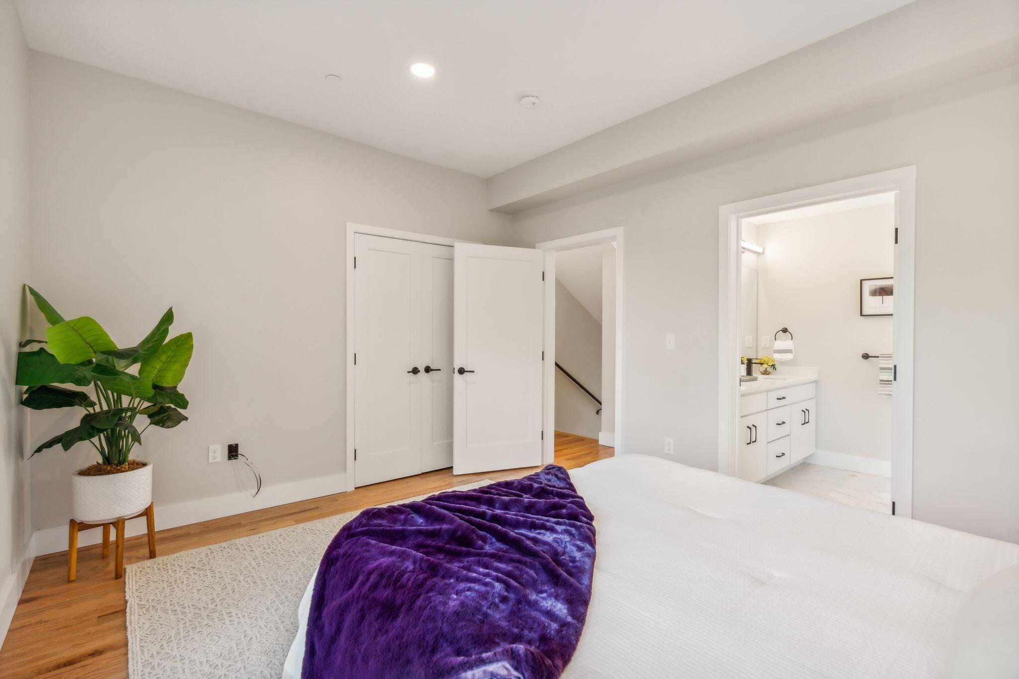 26 Upper Falls Road, 103