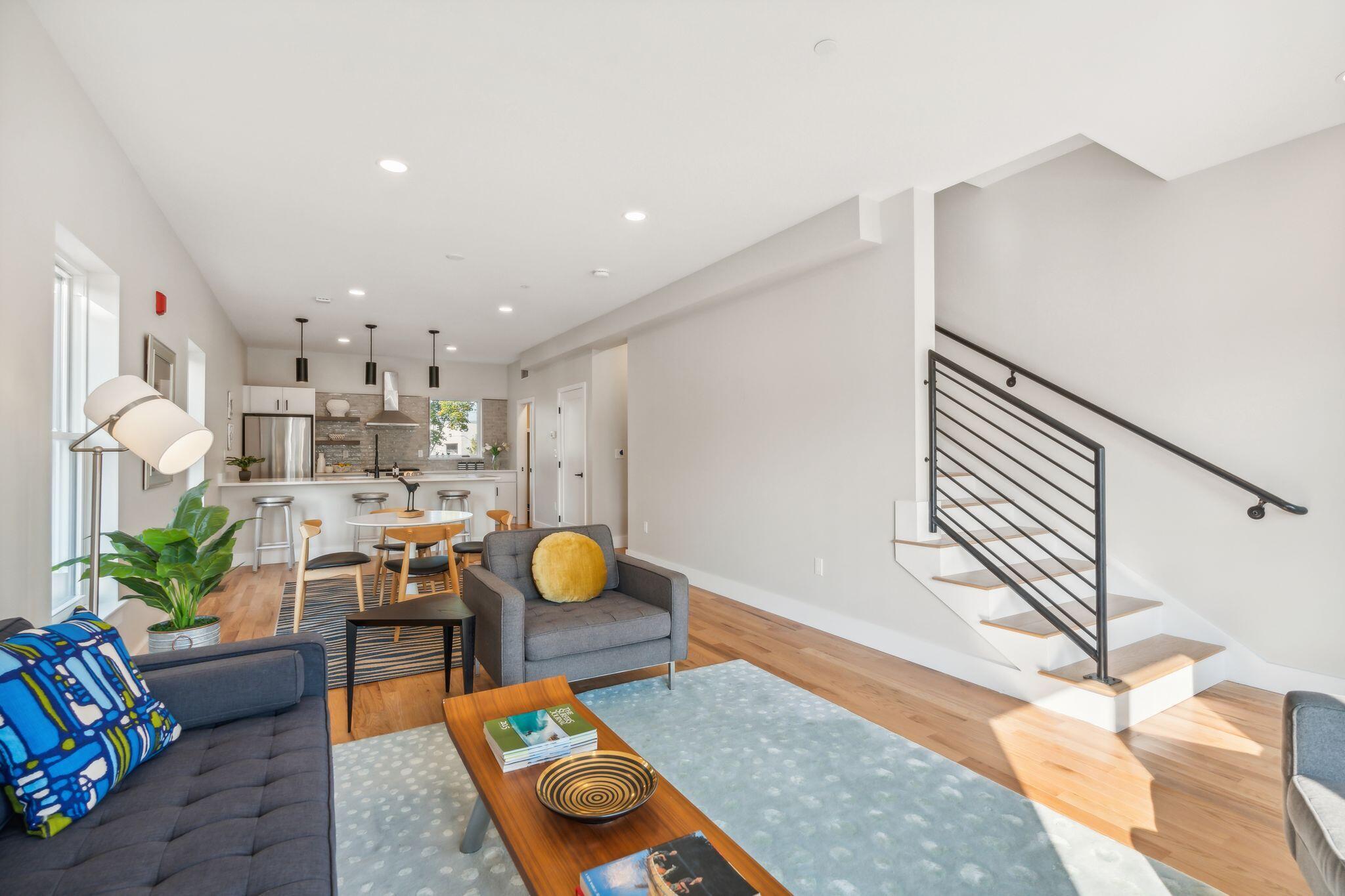 26 Upper Falls Road, 103