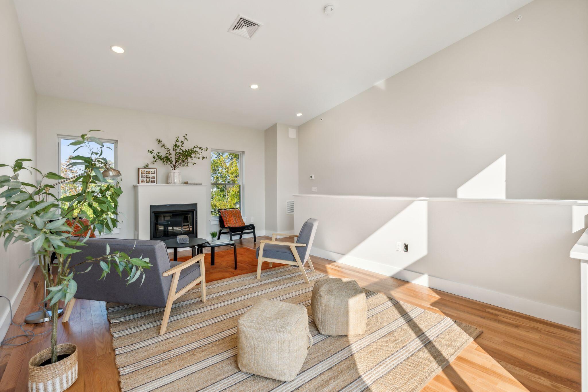 26 Upper Falls Road, 103