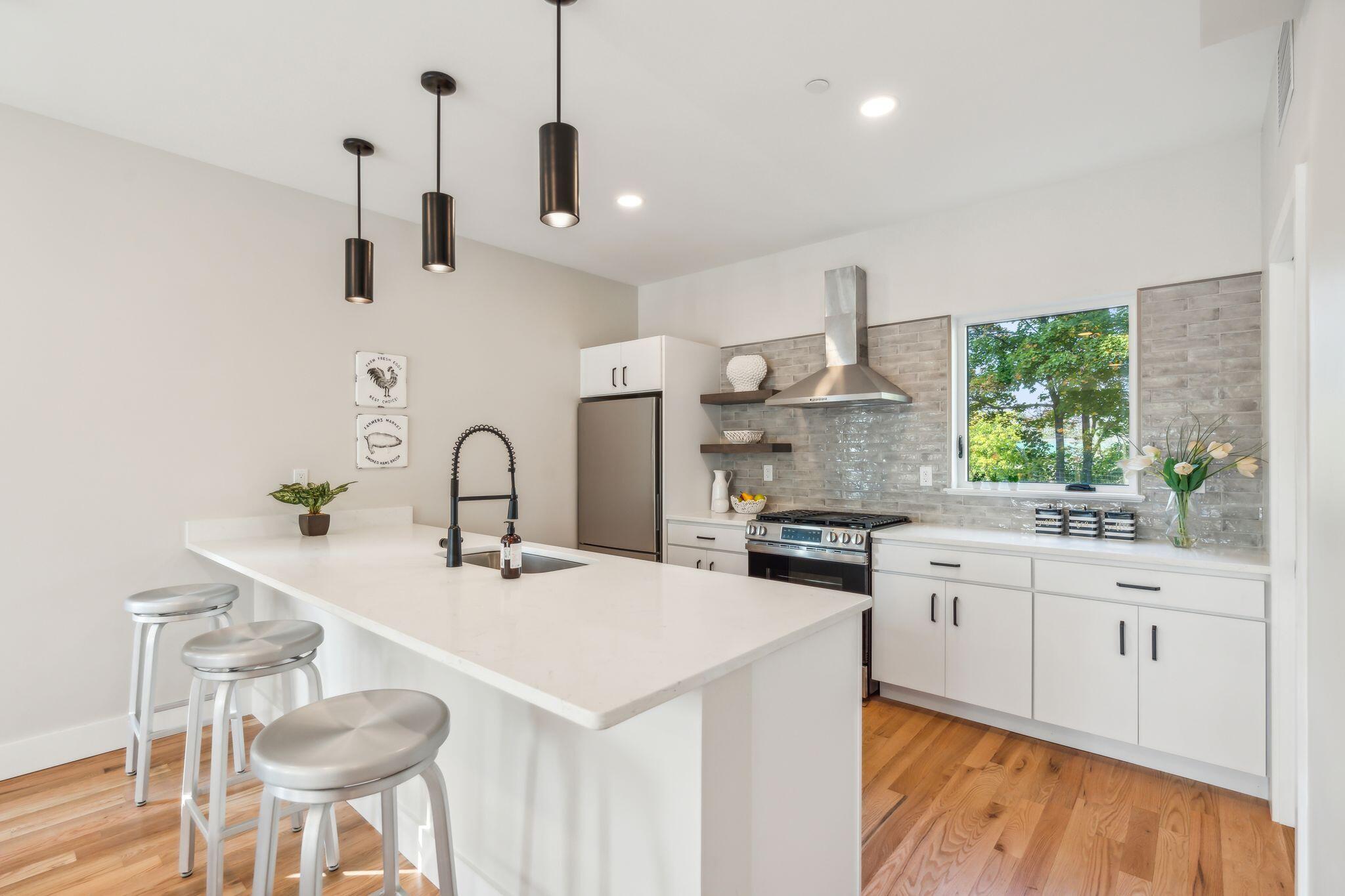26 Upper Falls Road, 103
