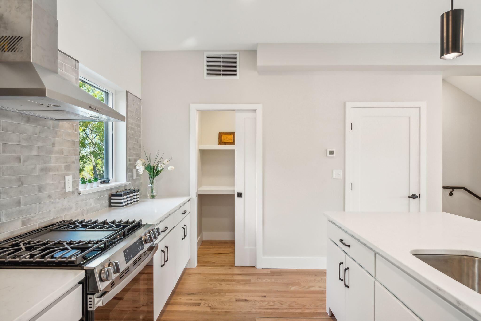 26 Upper Falls Road, 103