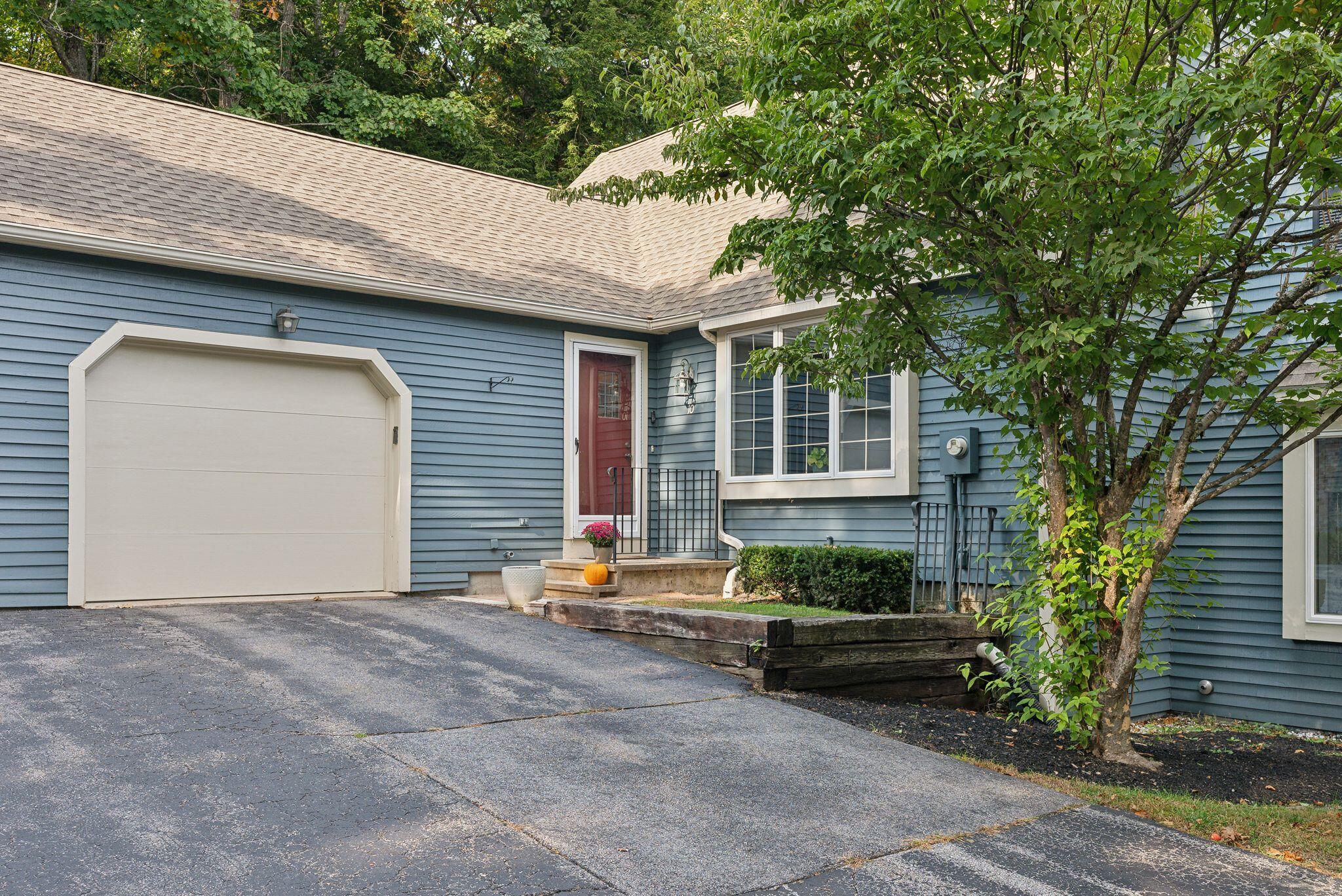 10 Azalea Lane, 10