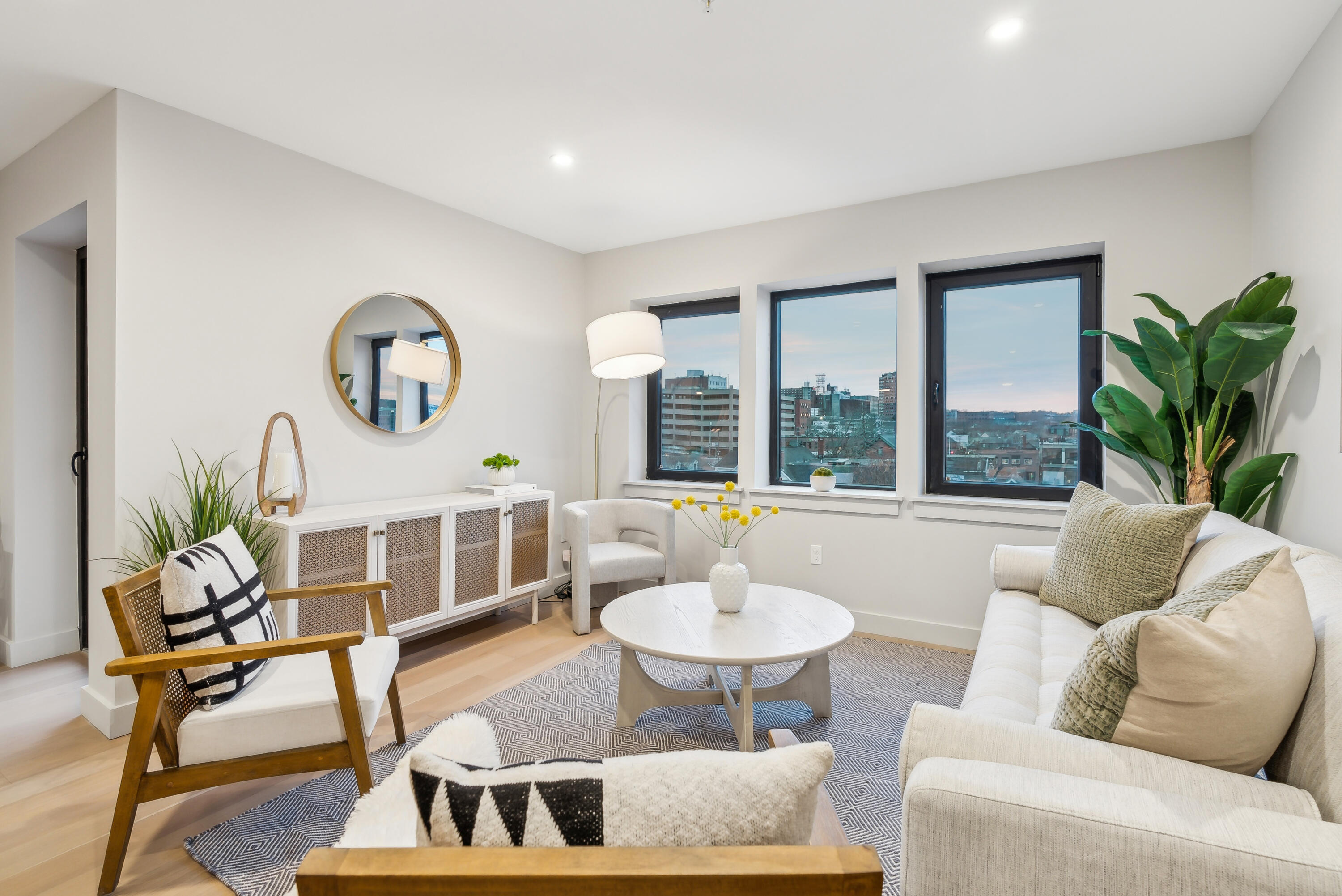 75 Chestnut Street, 603