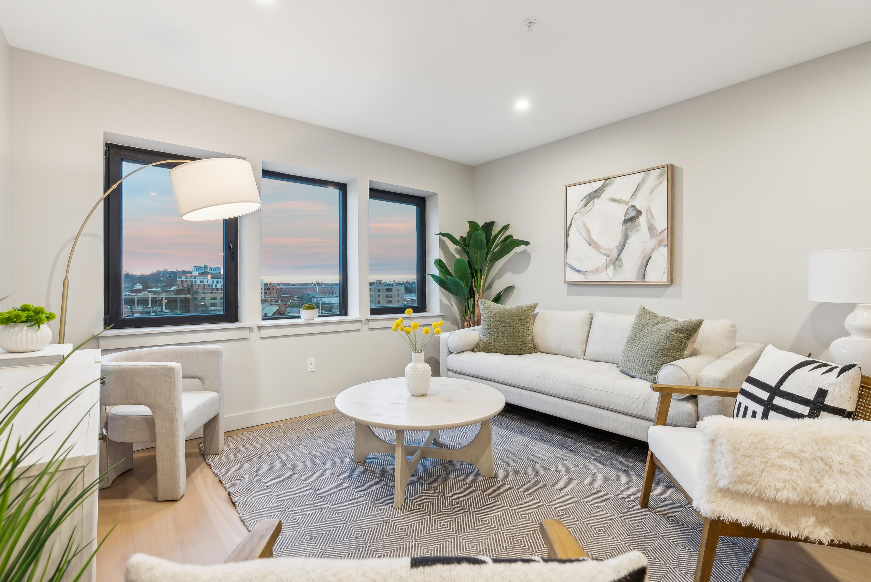75 Chestnut Street, 603