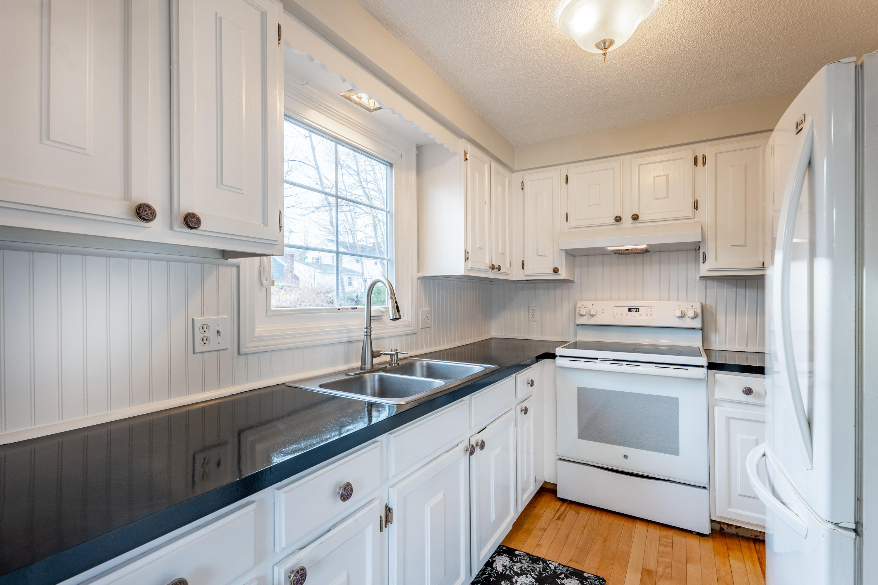 90 Edgewood Avenue
