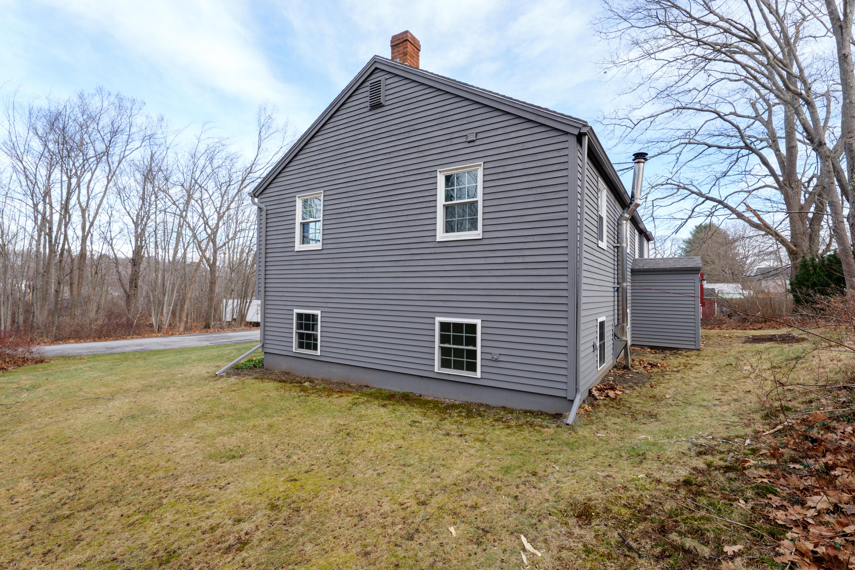 90 Edgewood Avenue