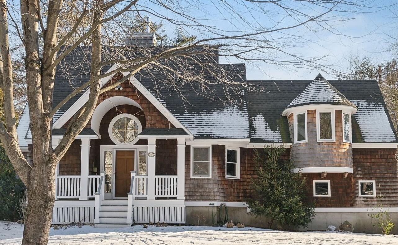 11 Porch Street