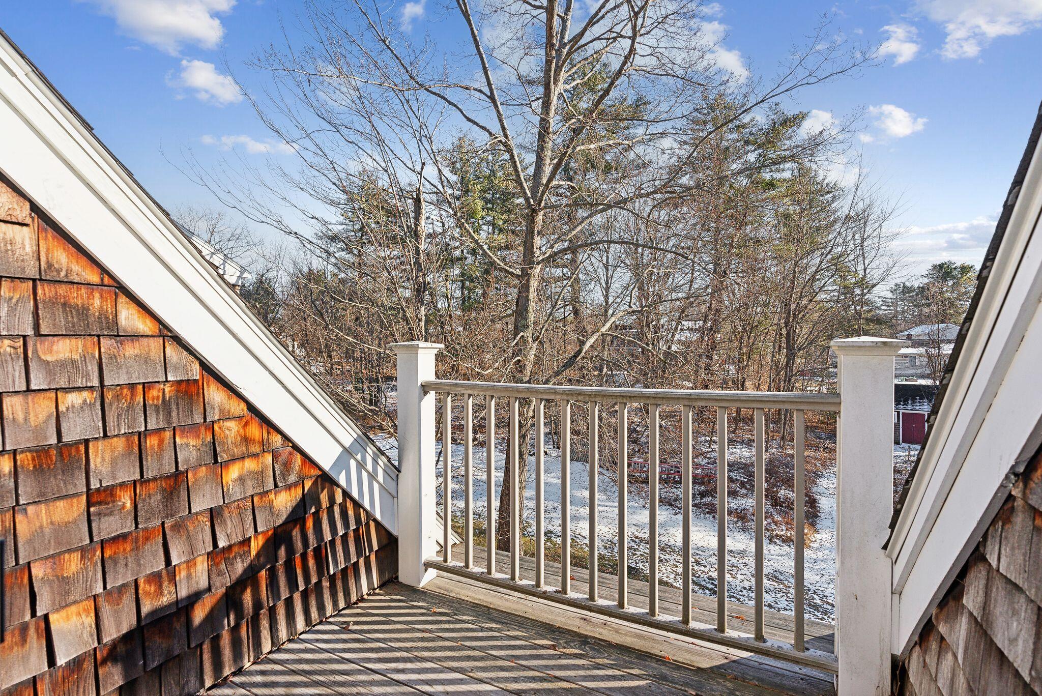 11 Porch Street