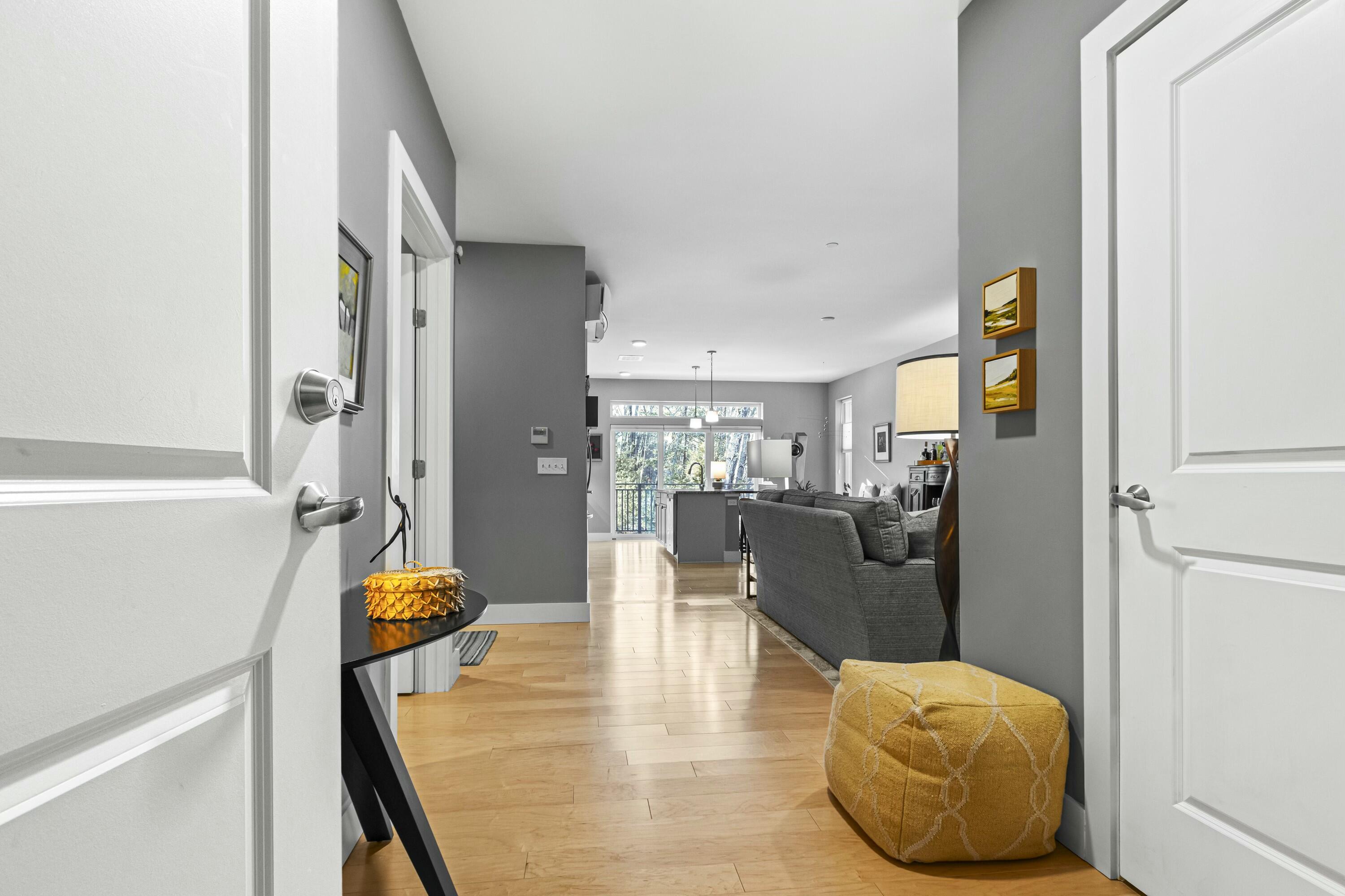 53 Mcauley Way, 203