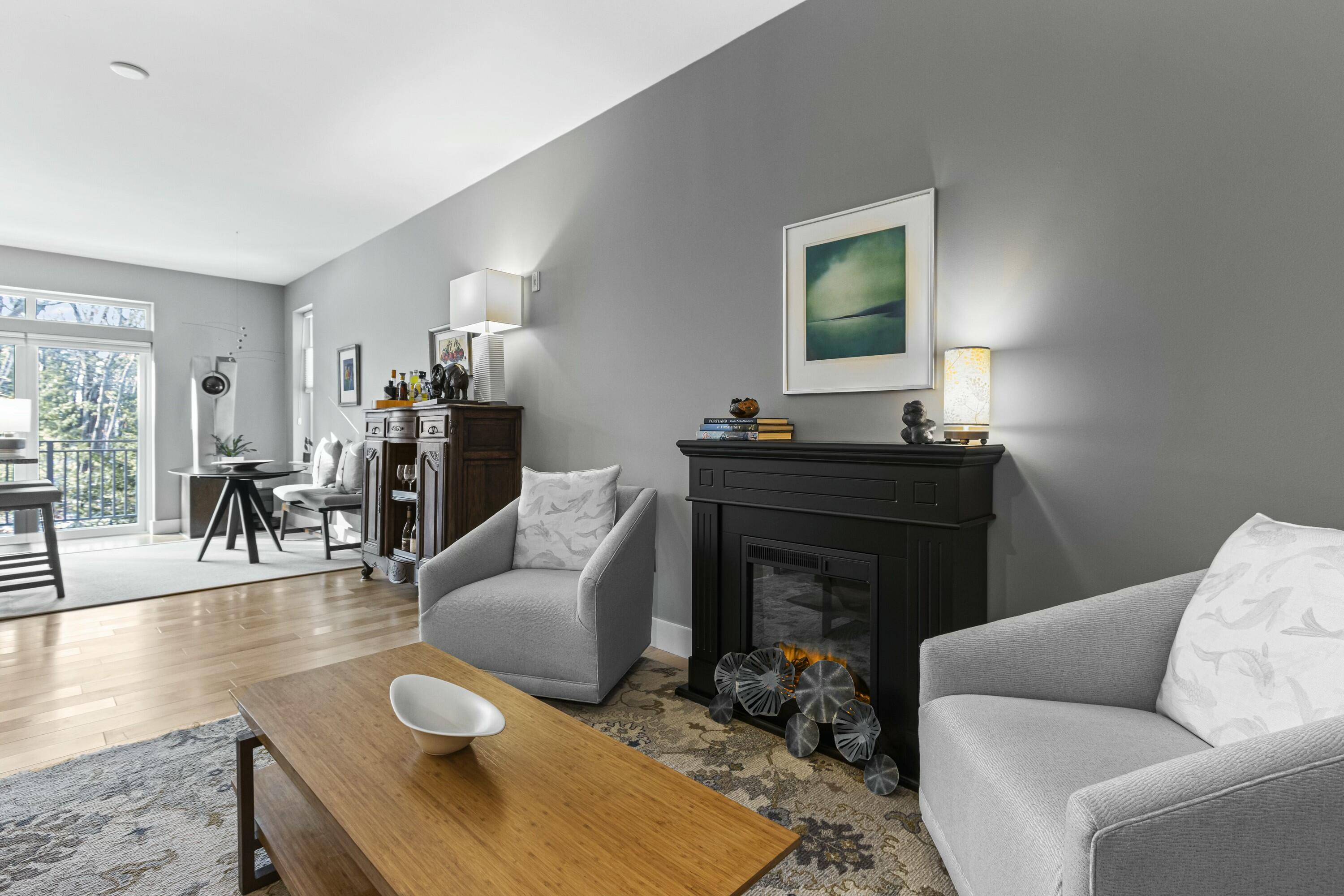 53 Mcauley Way, 203