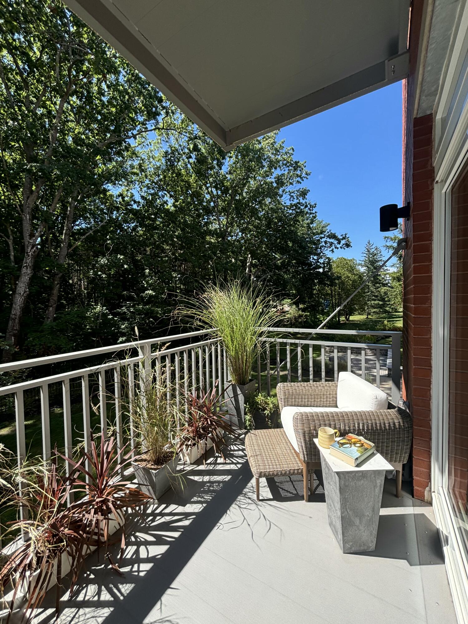 53 Mcauley Way, 203