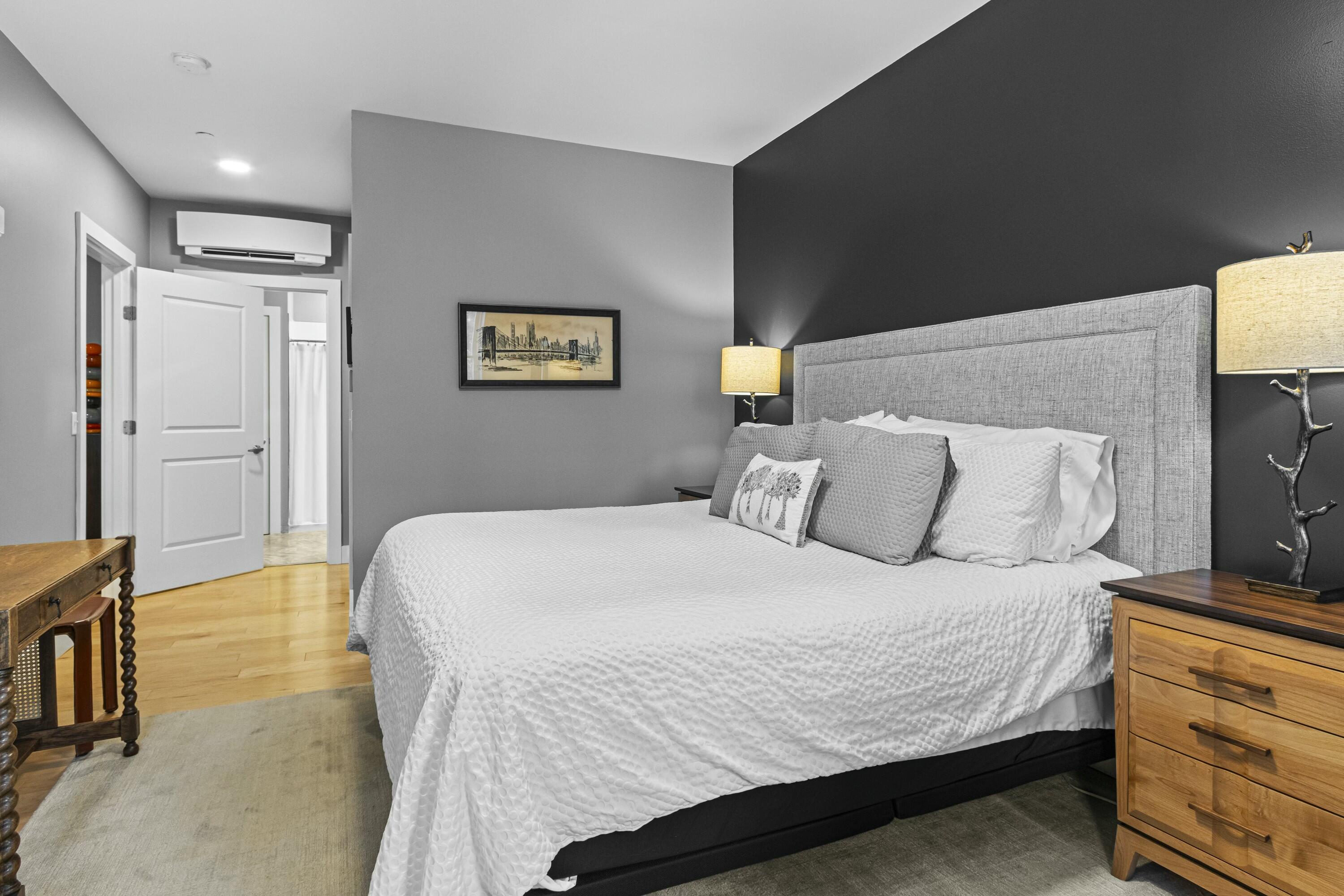 53 Mcauley Way, 203