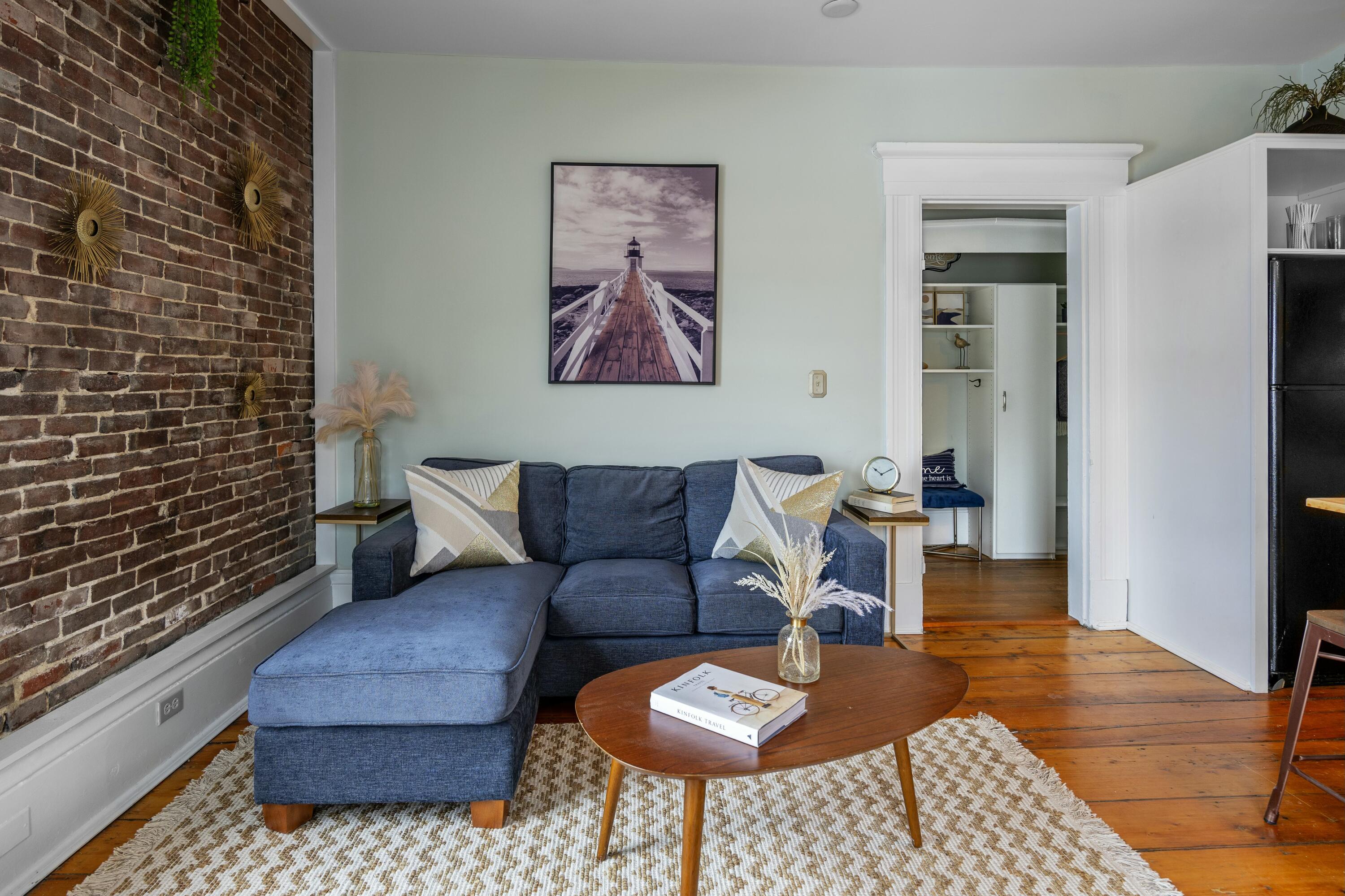 167 Danforth Street, 3