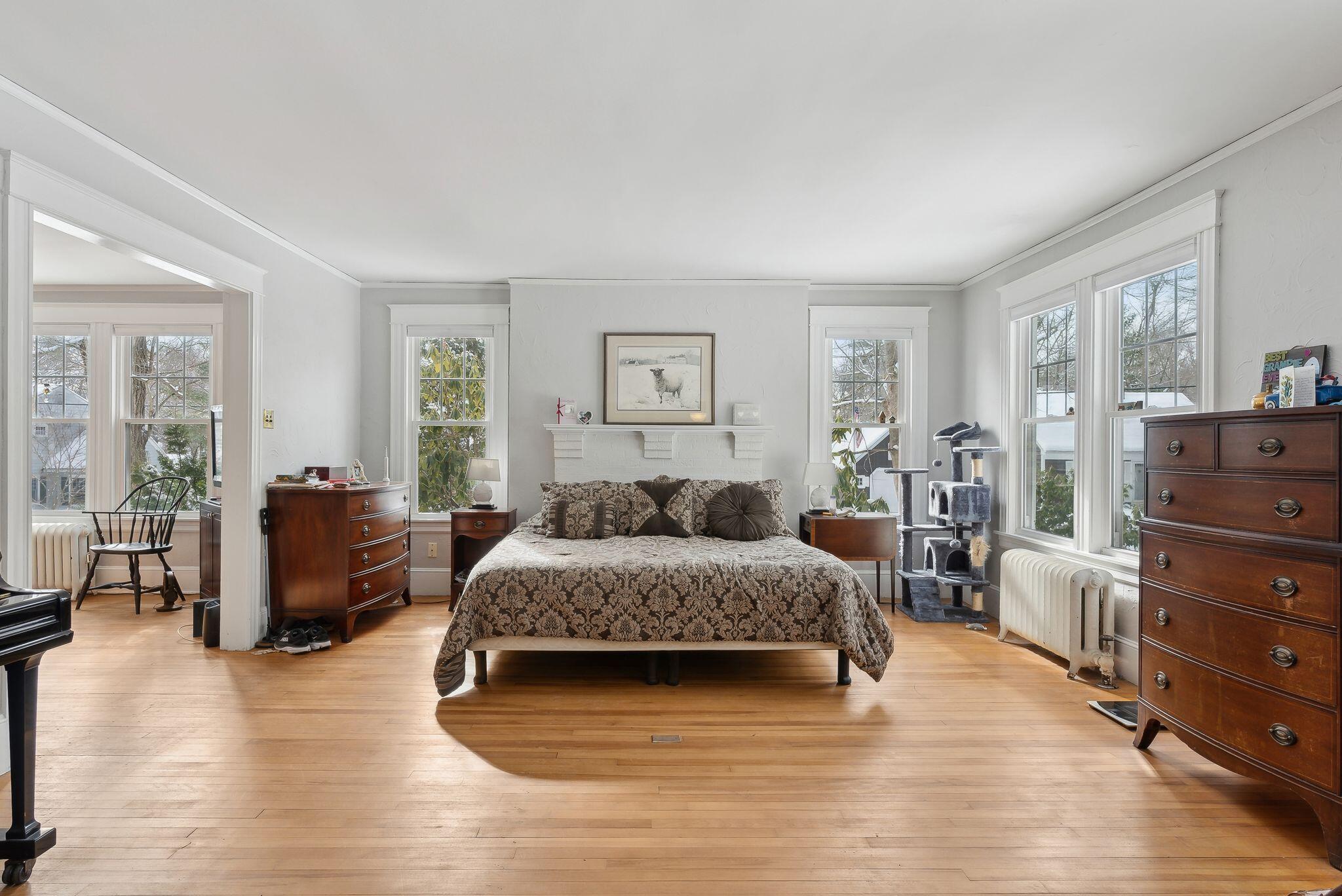 4 Concord Circle