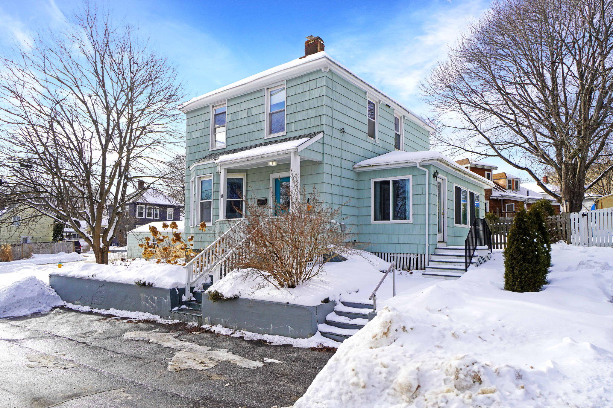 11 Grandview Avenue