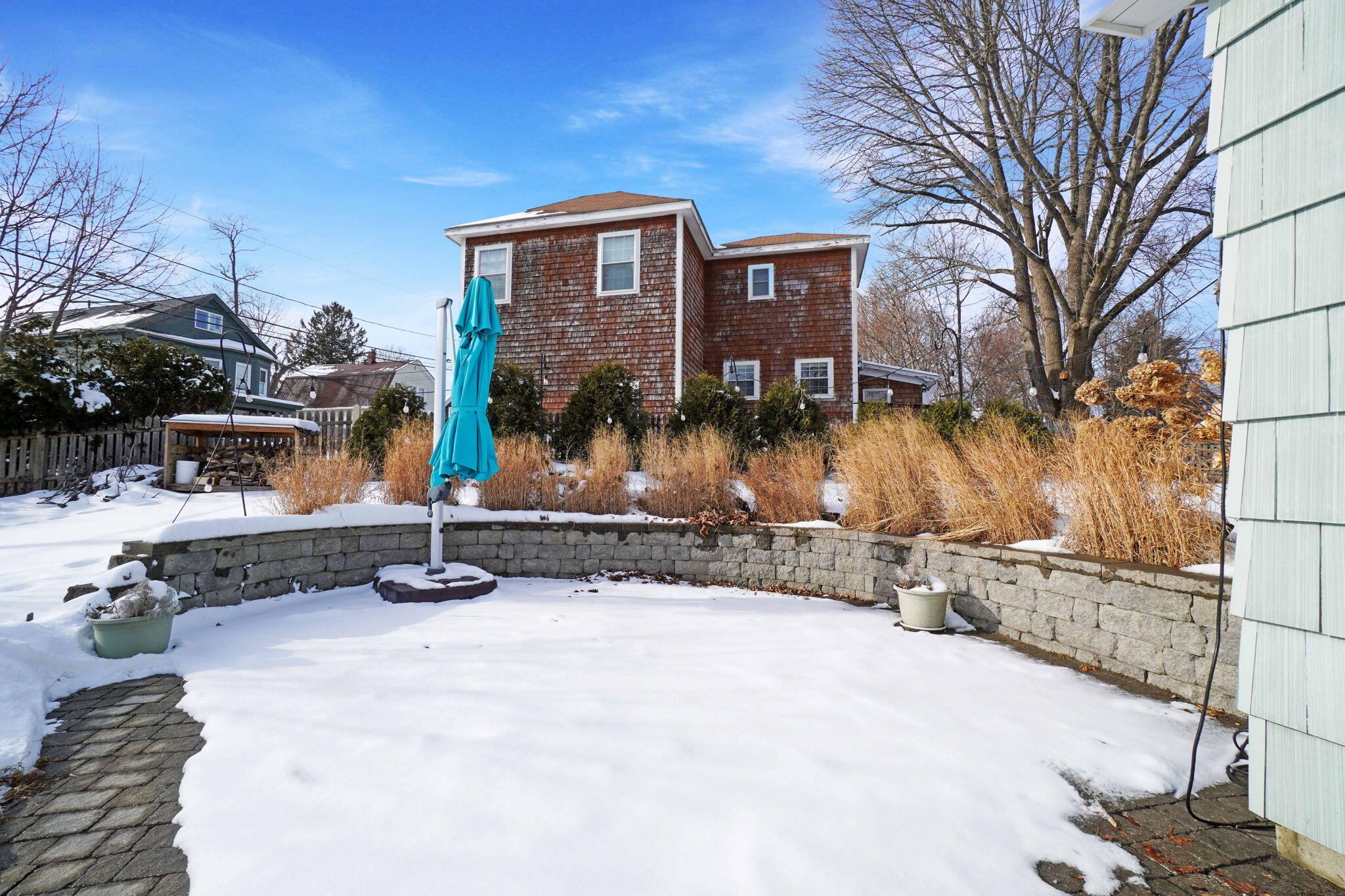 11 Grandview Avenue