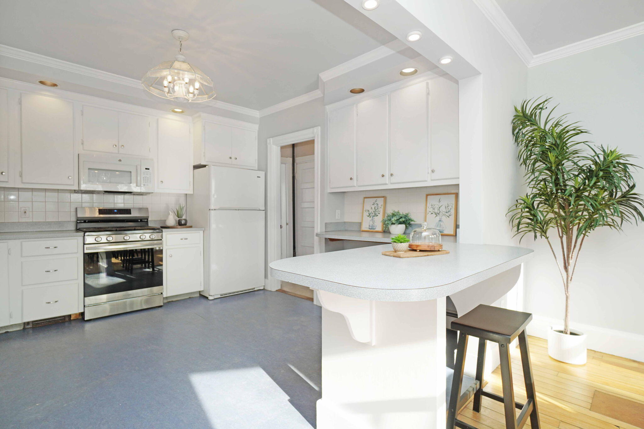 11 Grandview Avenue