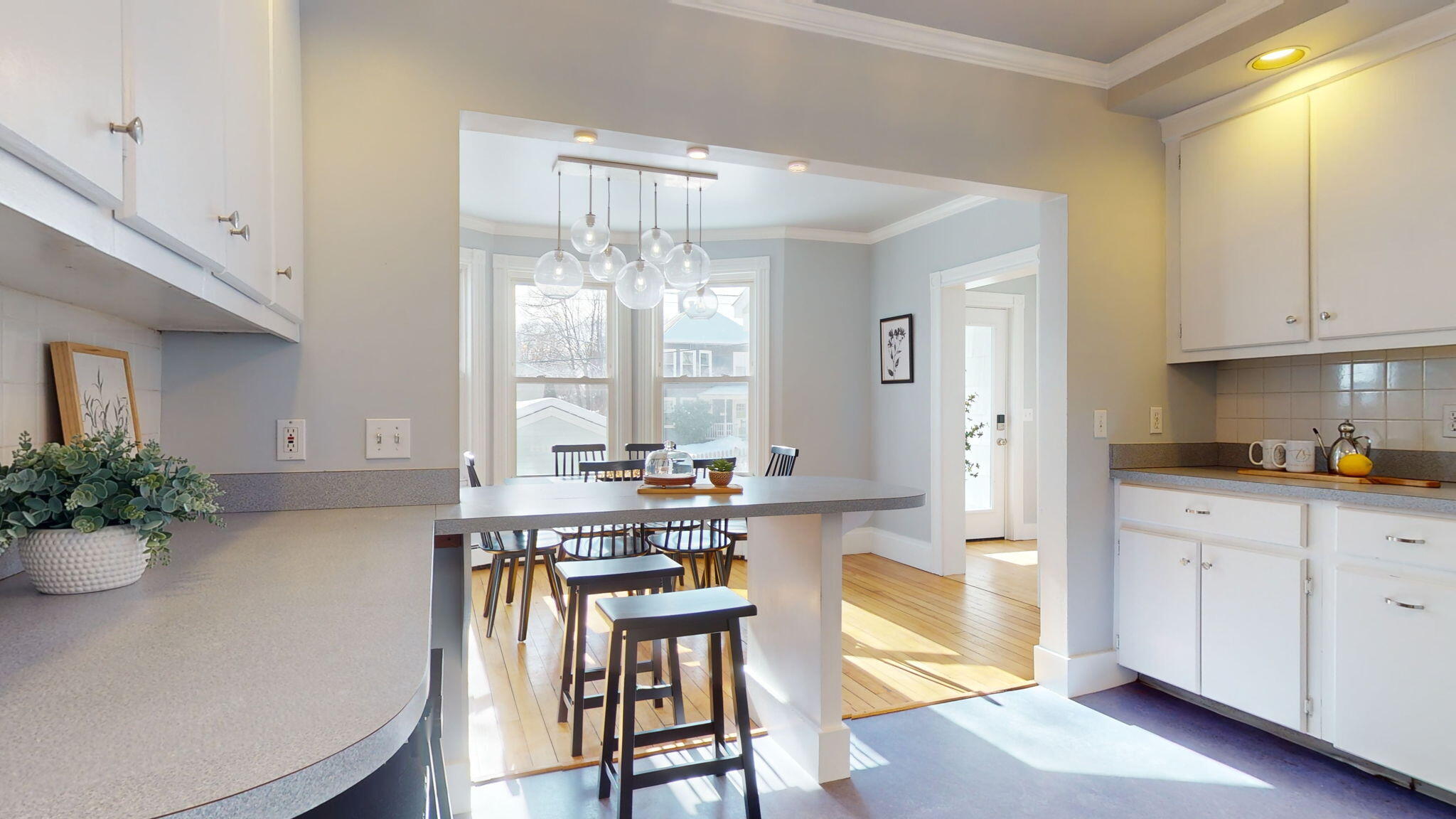 11 Grandview Avenue