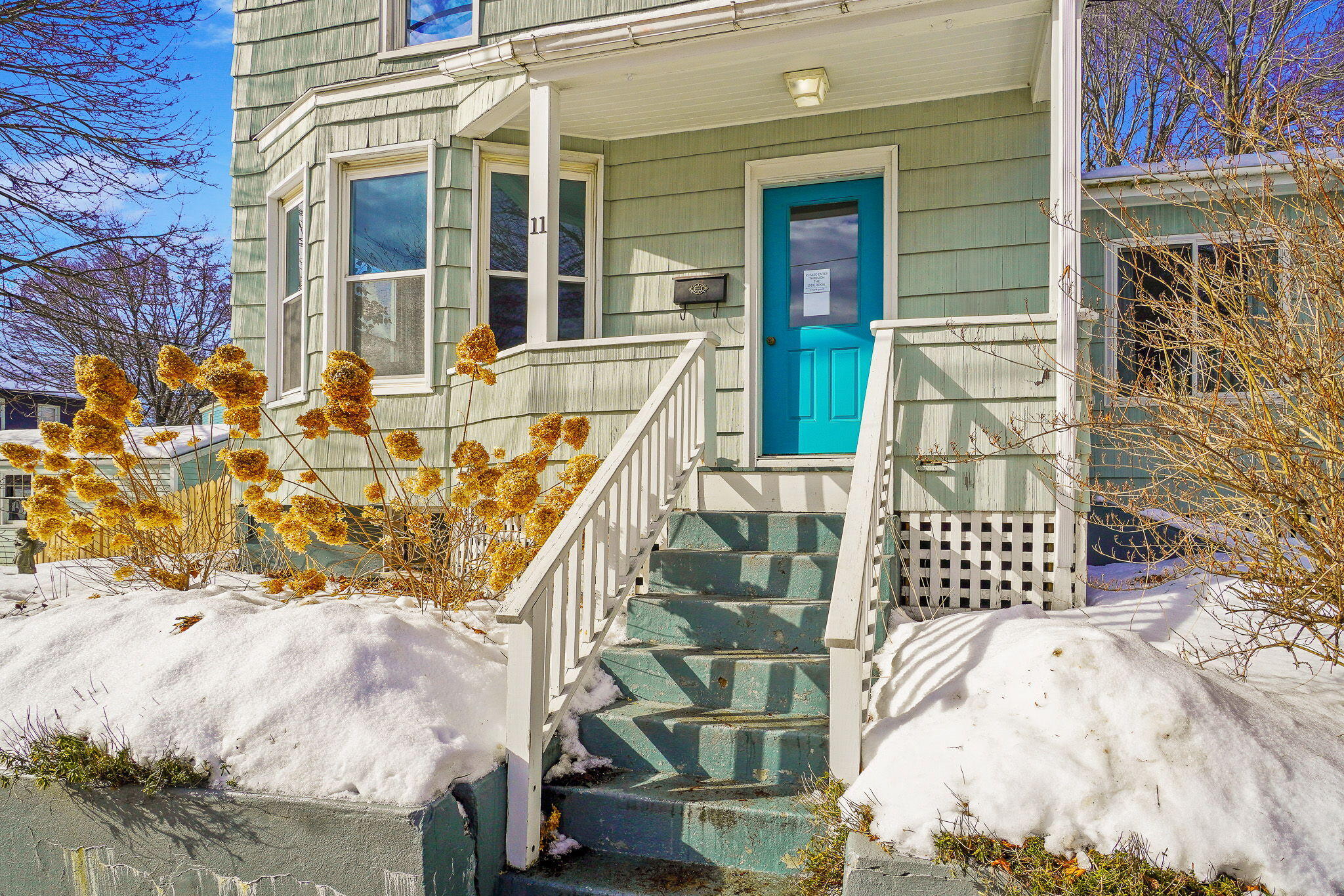 11 Grandview Avenue