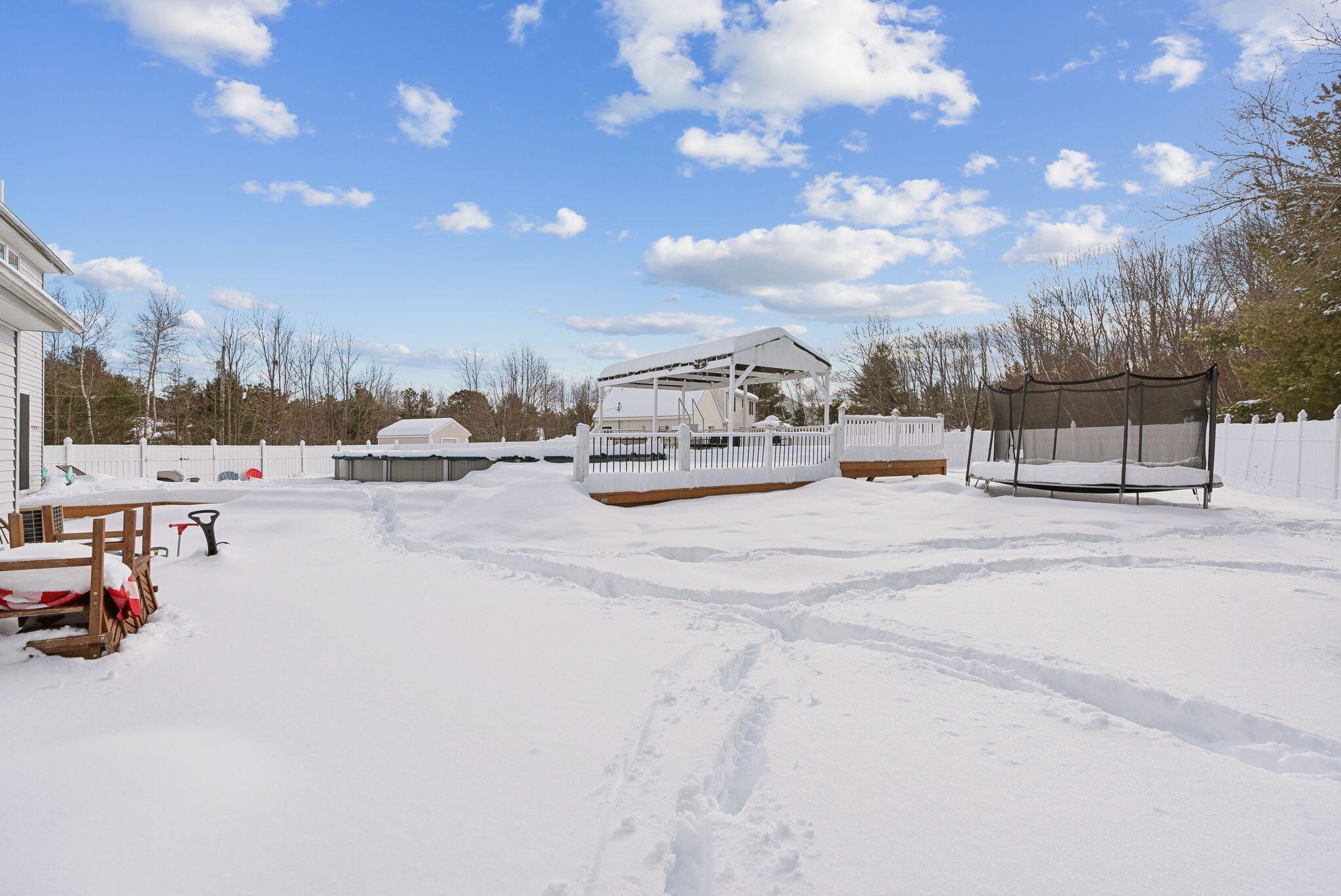 15 Pondview Road