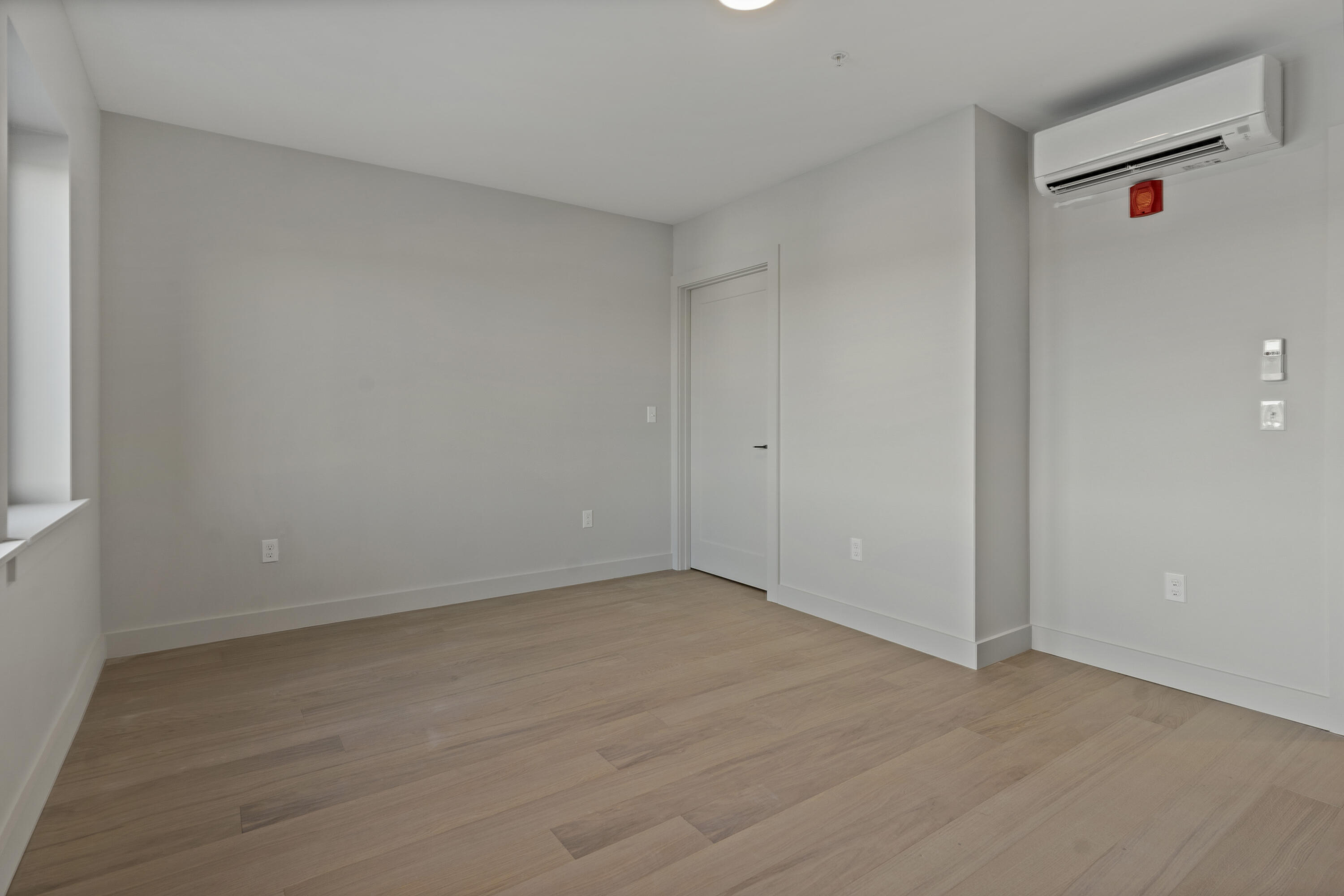 75 Chestnut Street, 608