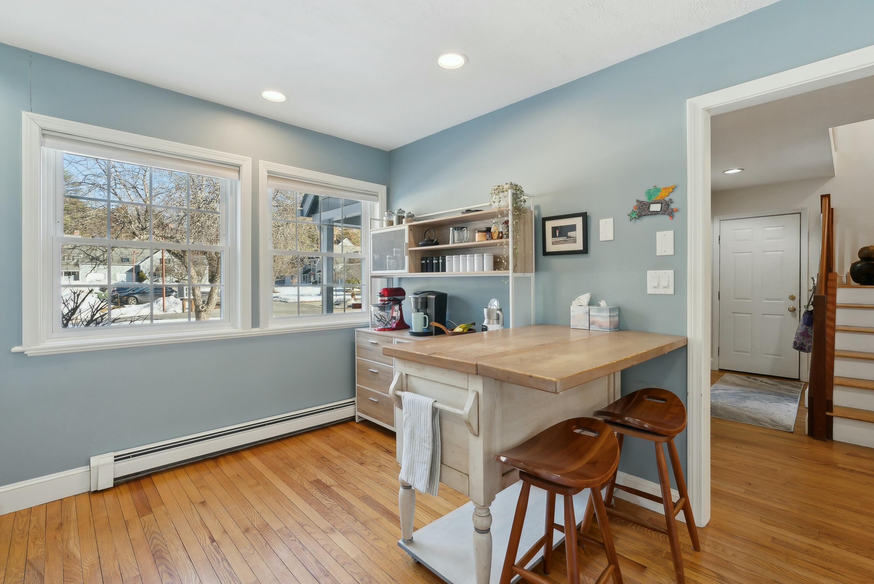 2 Lupine Court, 2