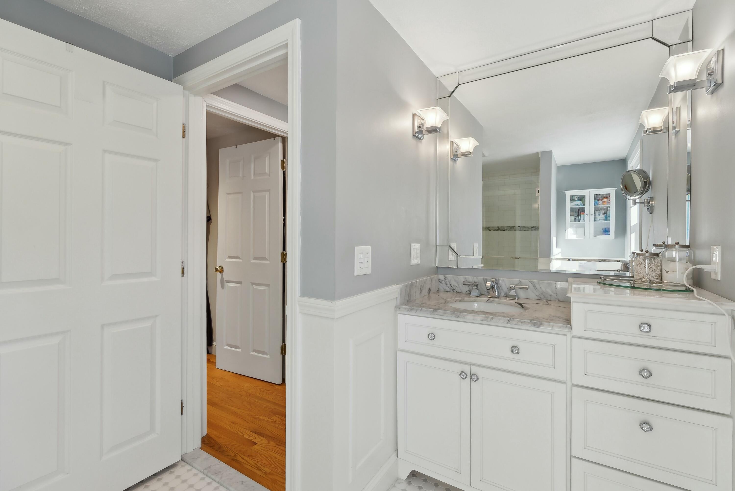2 Lupine Court, 2