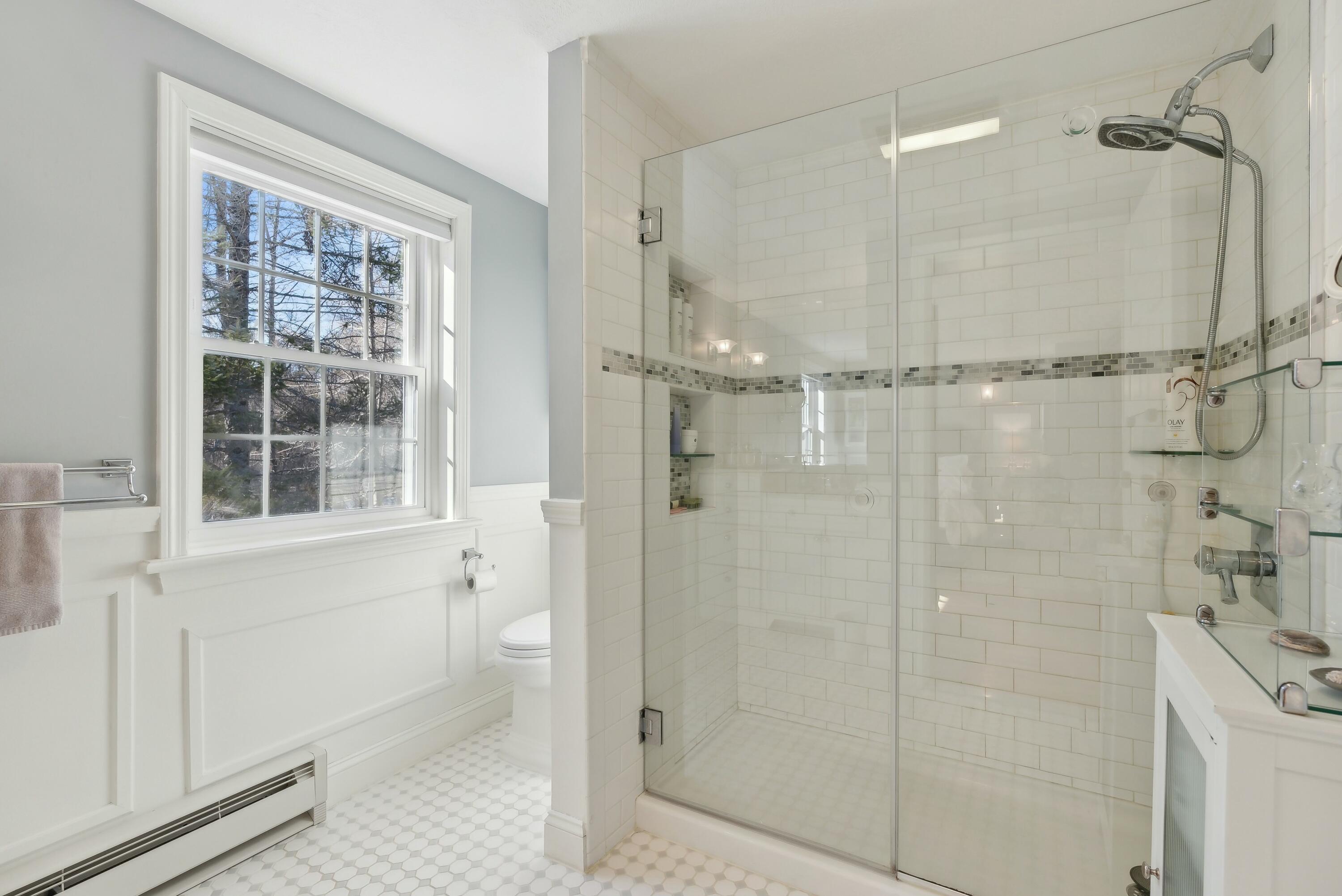 2 Lupine Court, 2