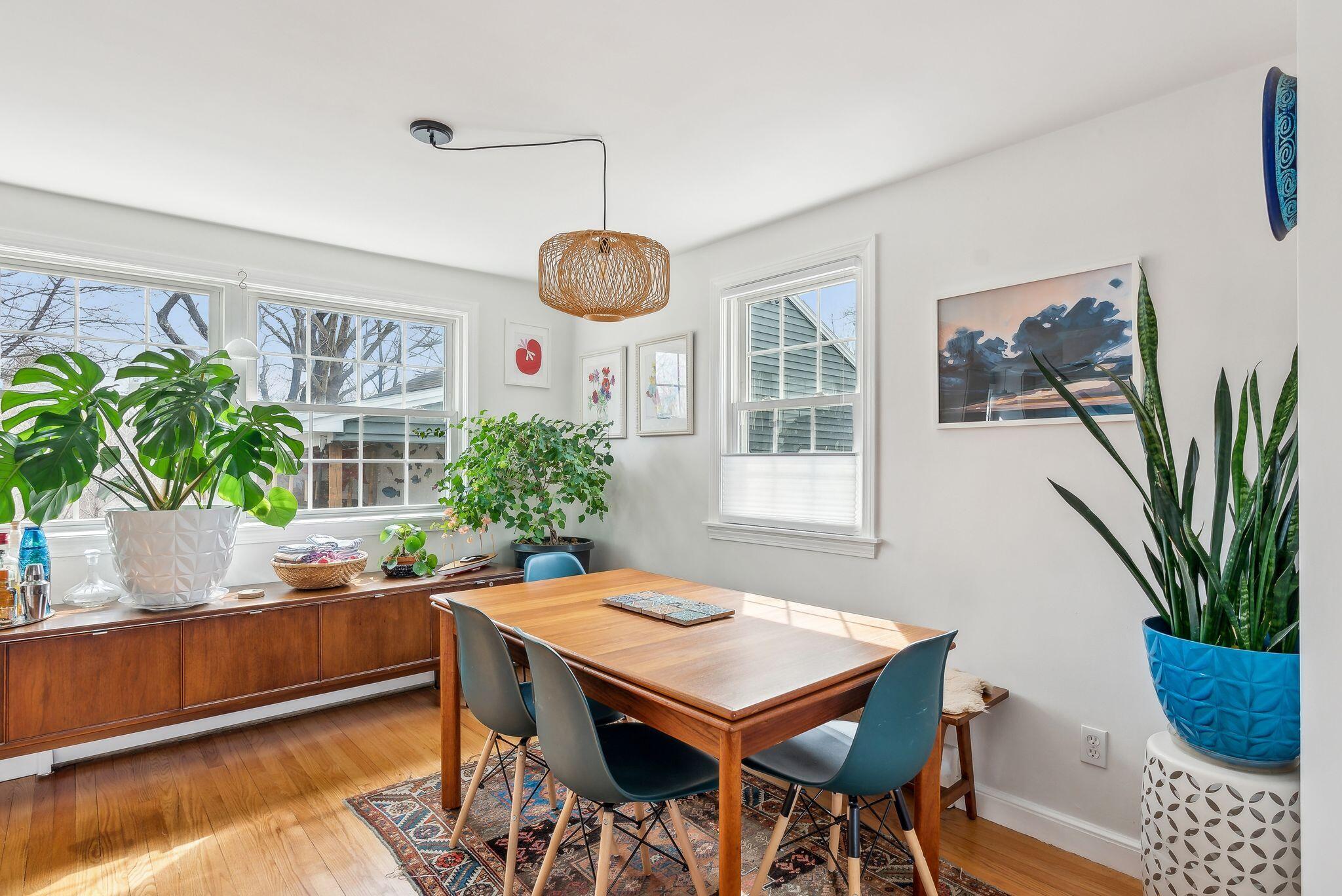 123 Wayside Road