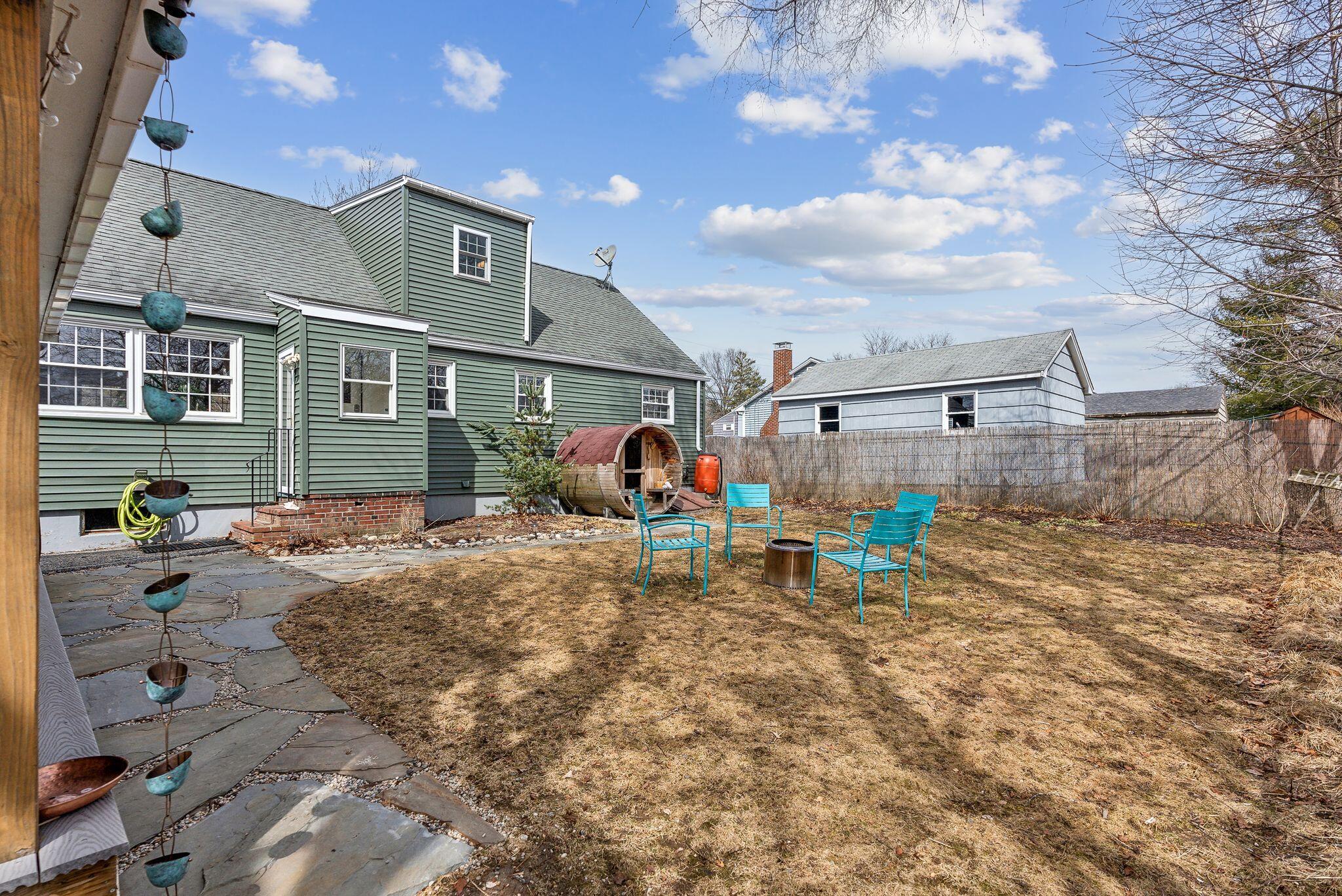 123 Wayside Road