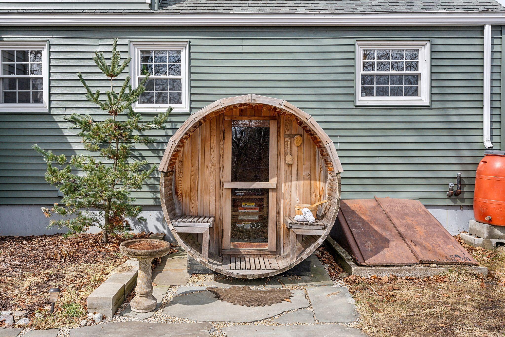 123 Wayside Road