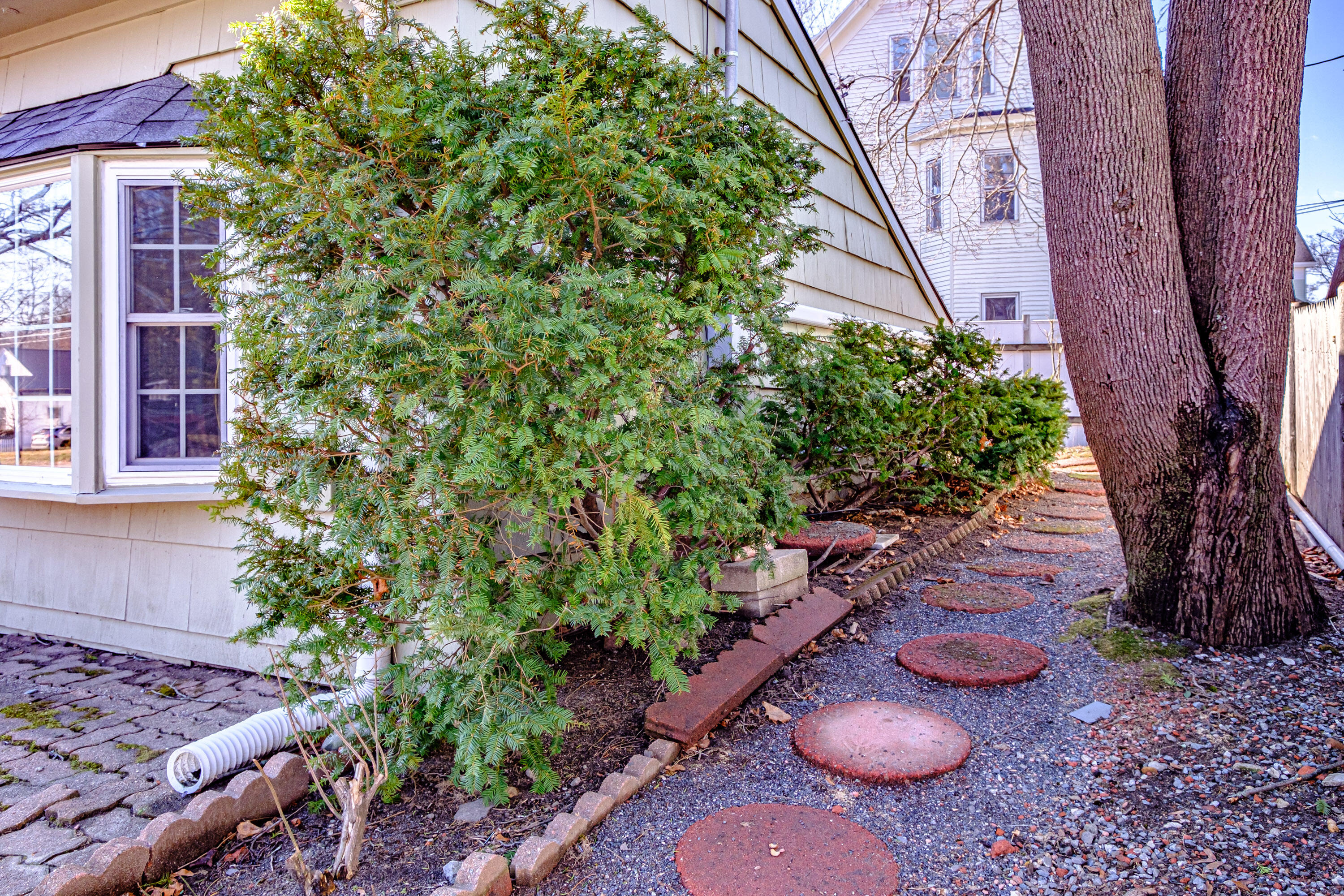 43 Vannah Avenue