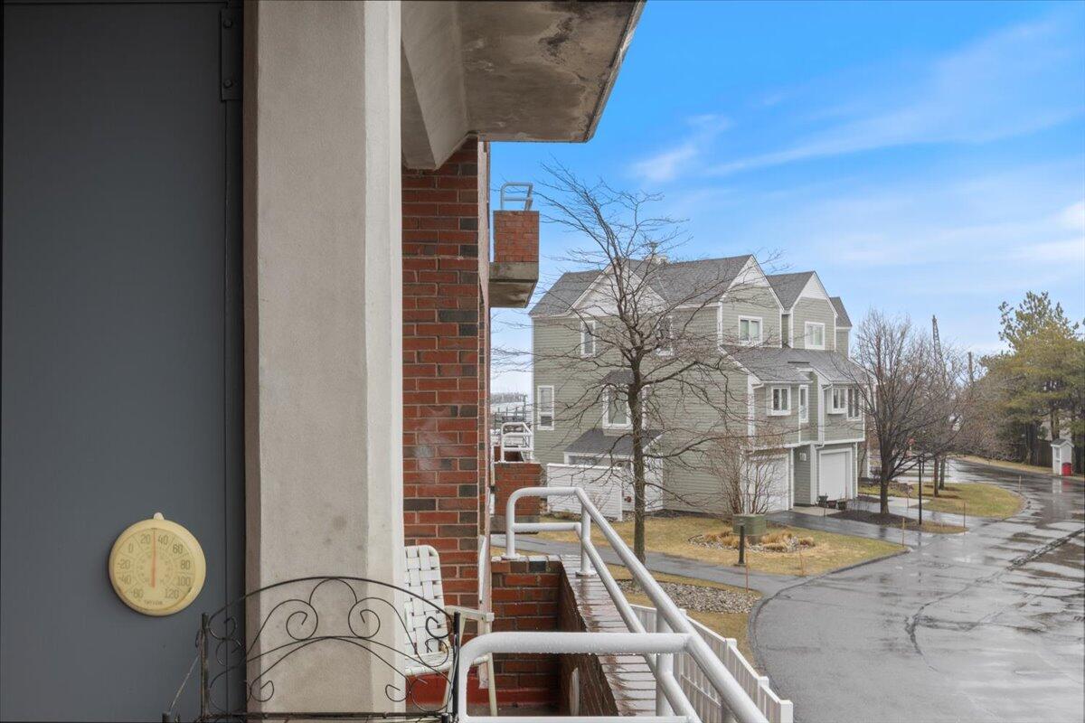 148 Breakwater Drive, 214