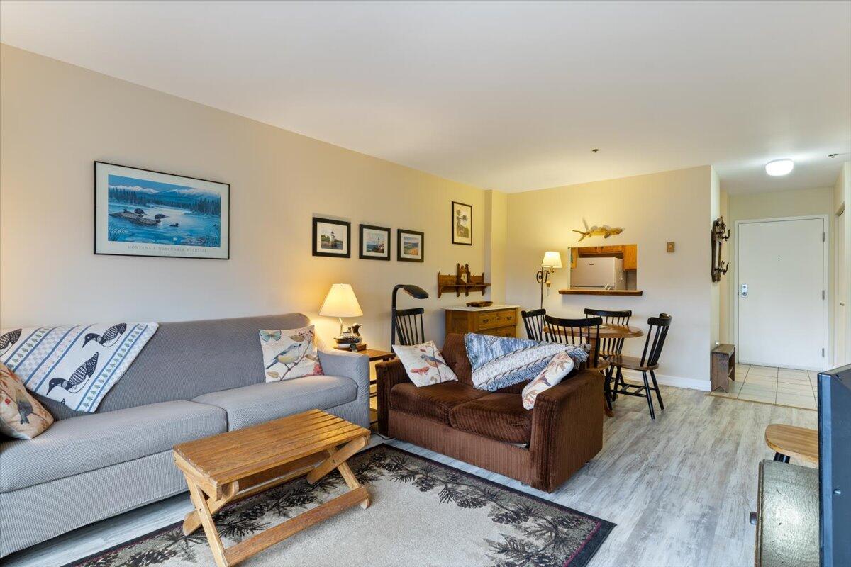 148 Breakwater Drive, 214