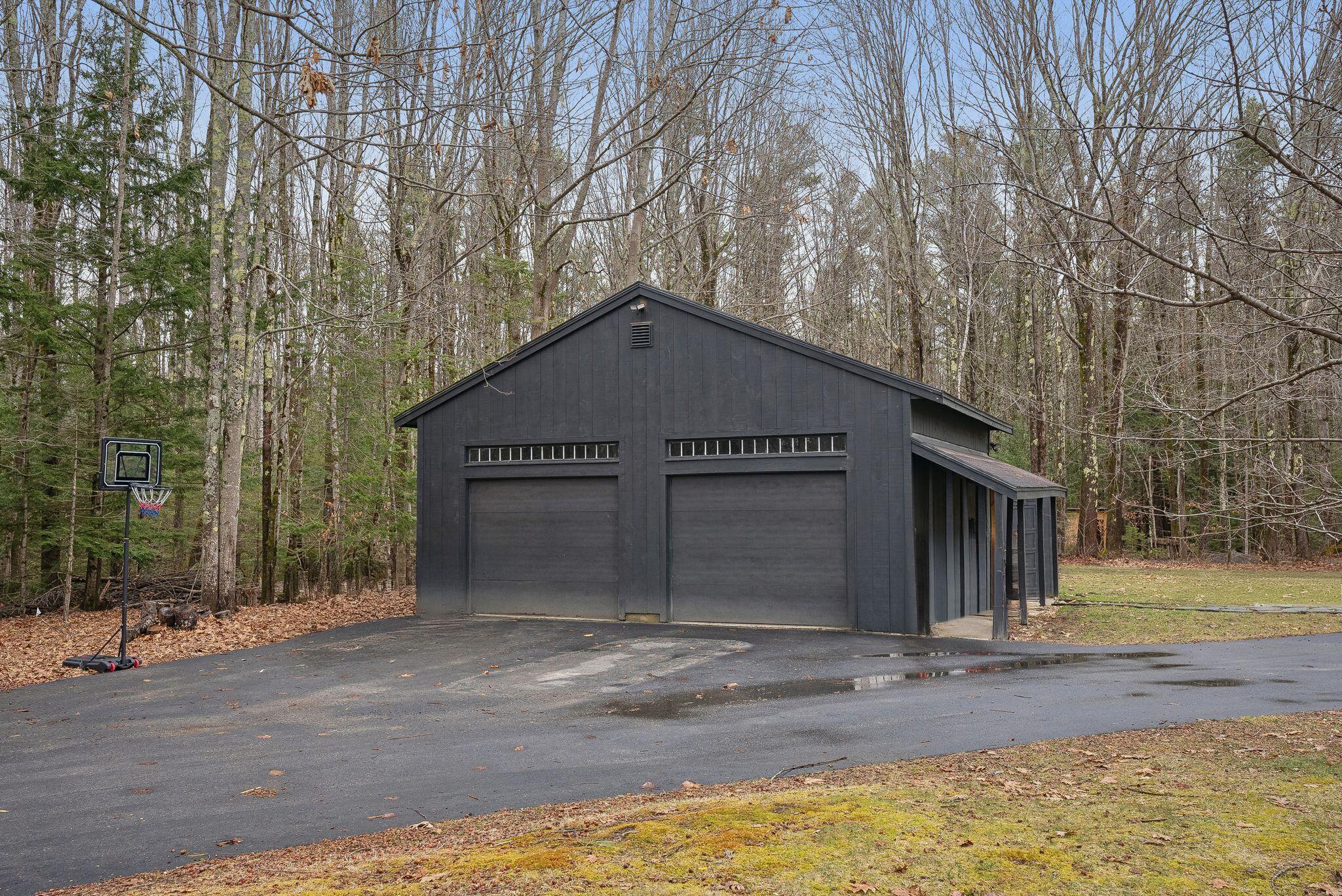 2 Timber Sands Drive