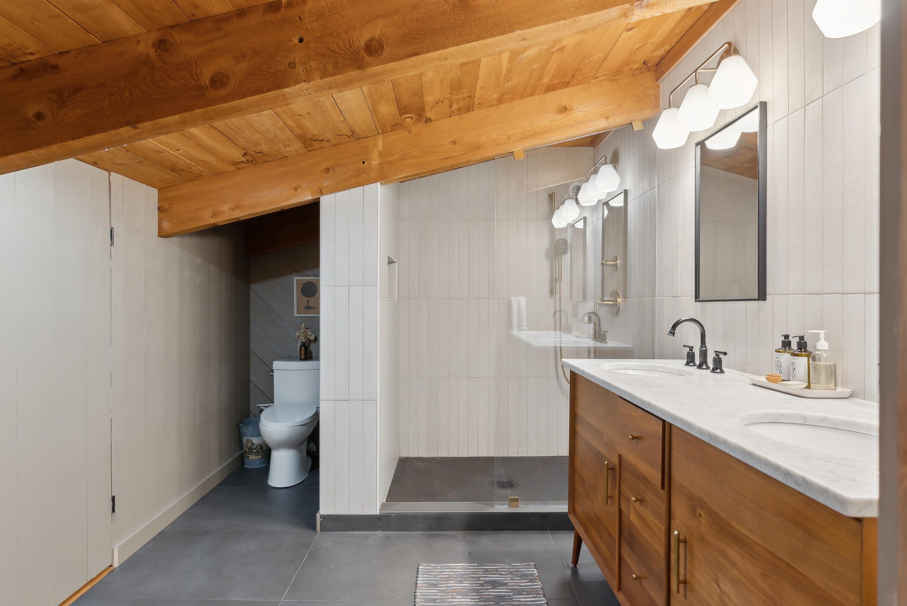 2 Timber Sands Drive