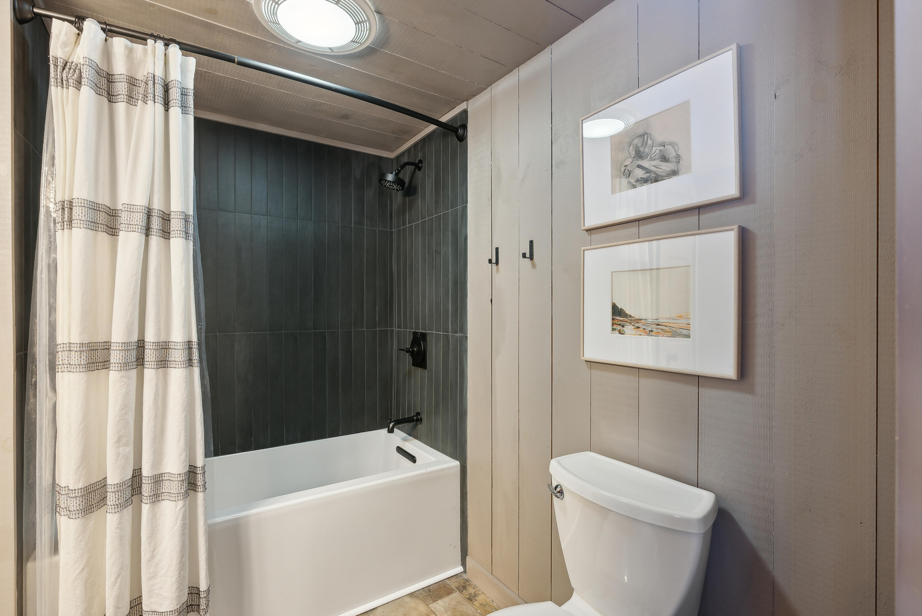2 Timber Sands Drive