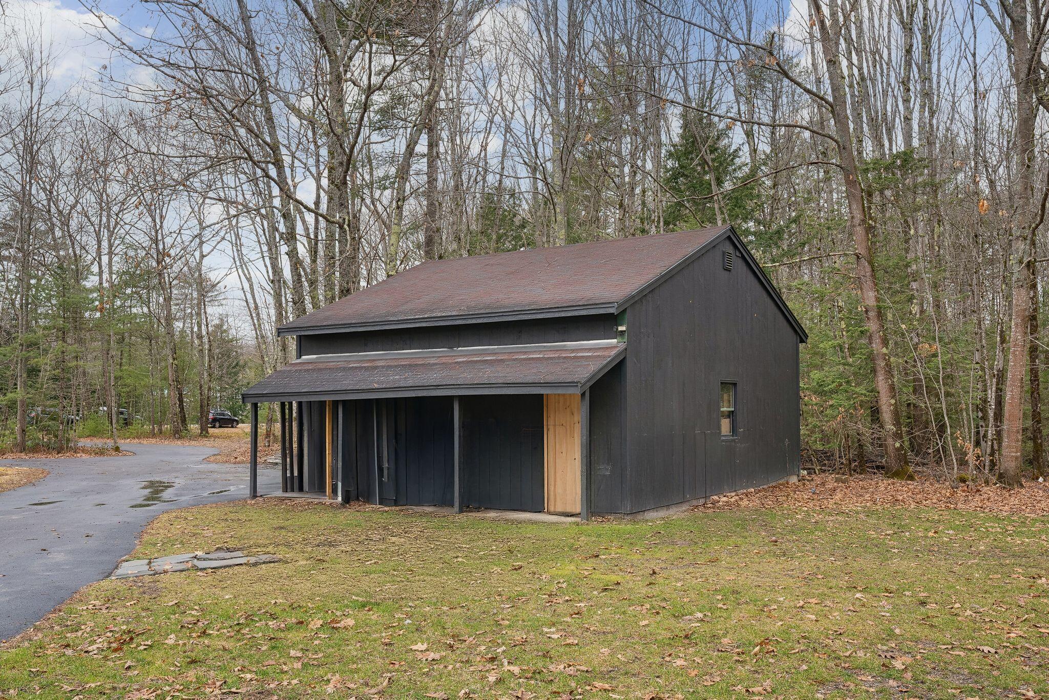 2 Timber Sands Drive