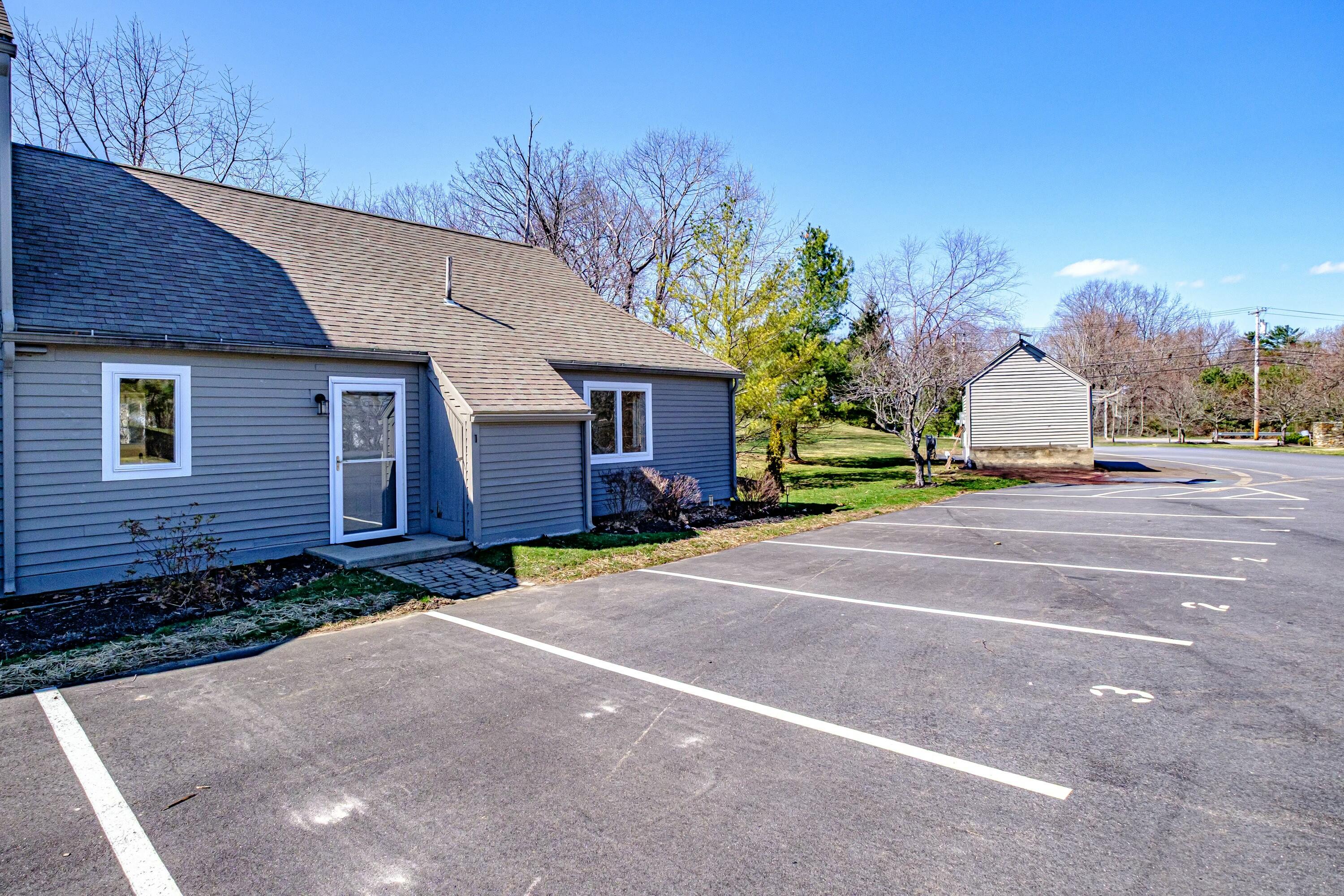 1 Back Cove Estate, 1