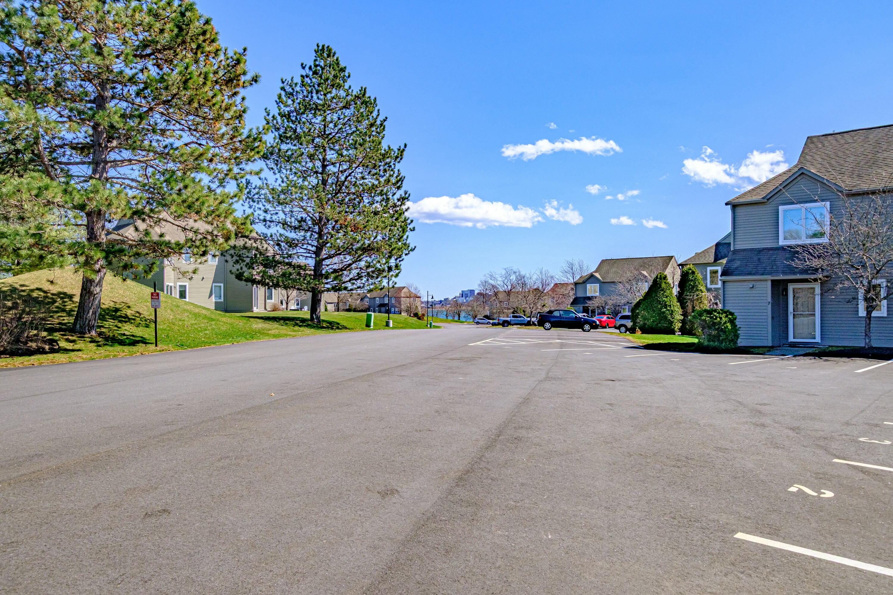 1 Back Cove Estate, 1