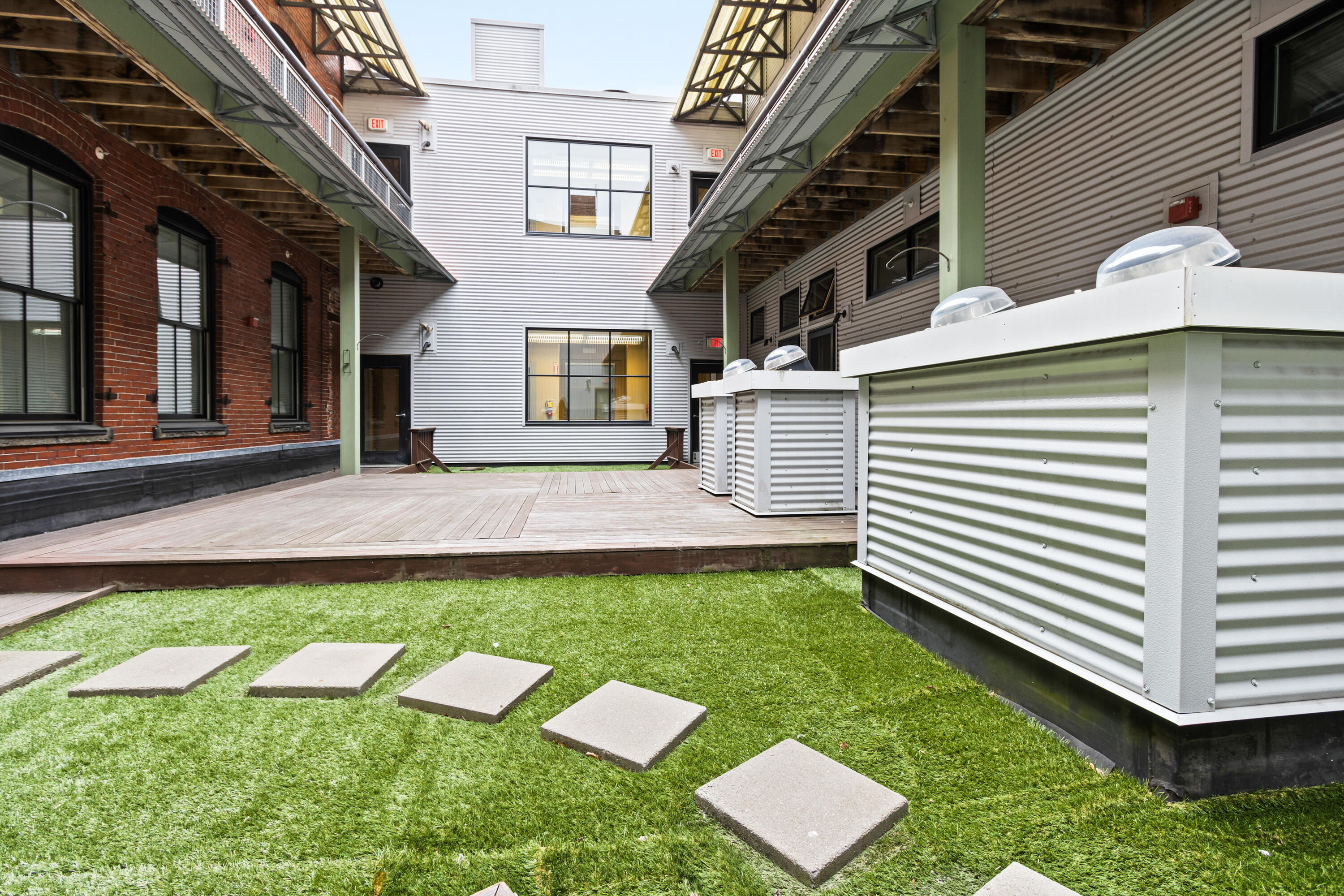 15 Brown Street, 205