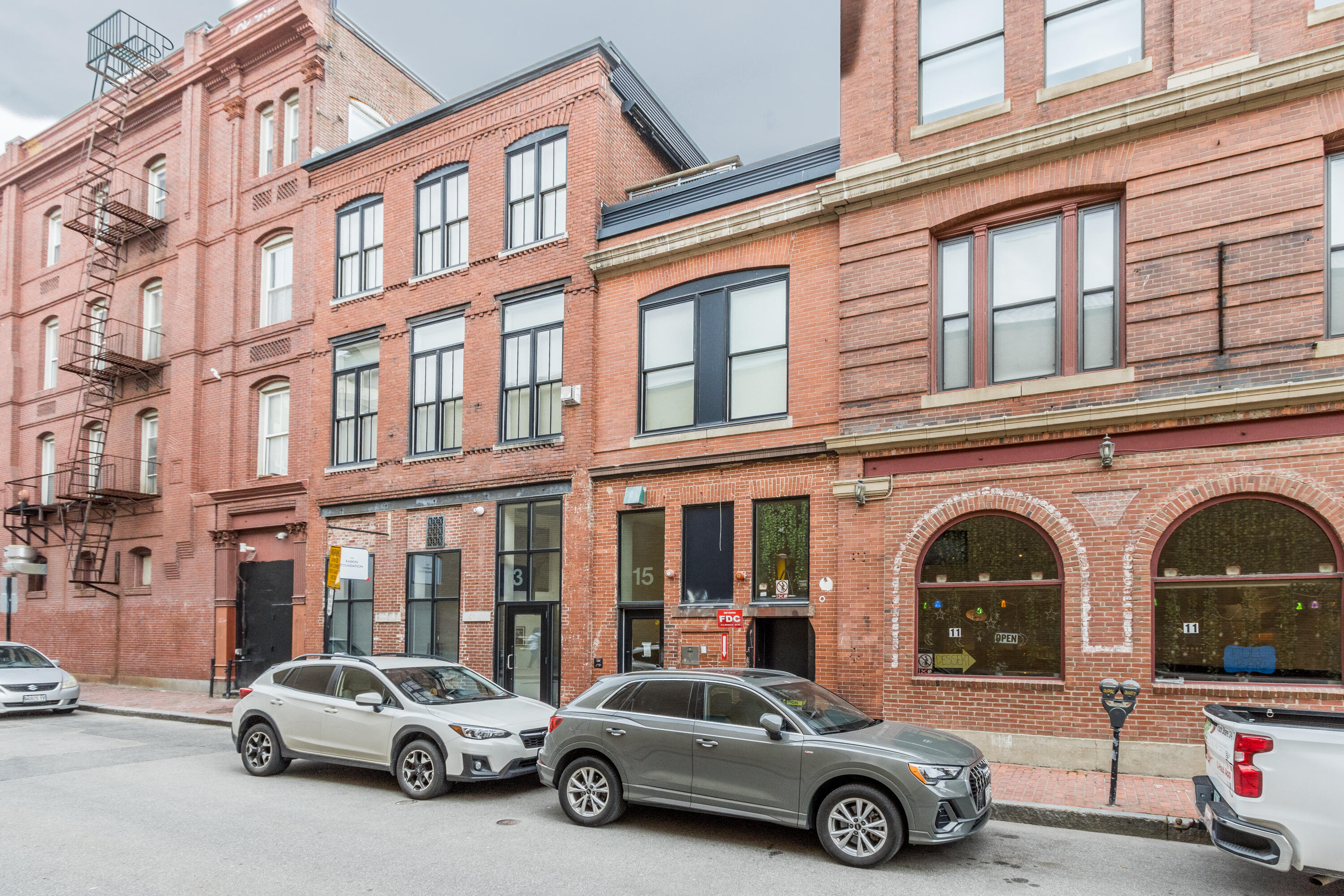15 Brown Street, 205