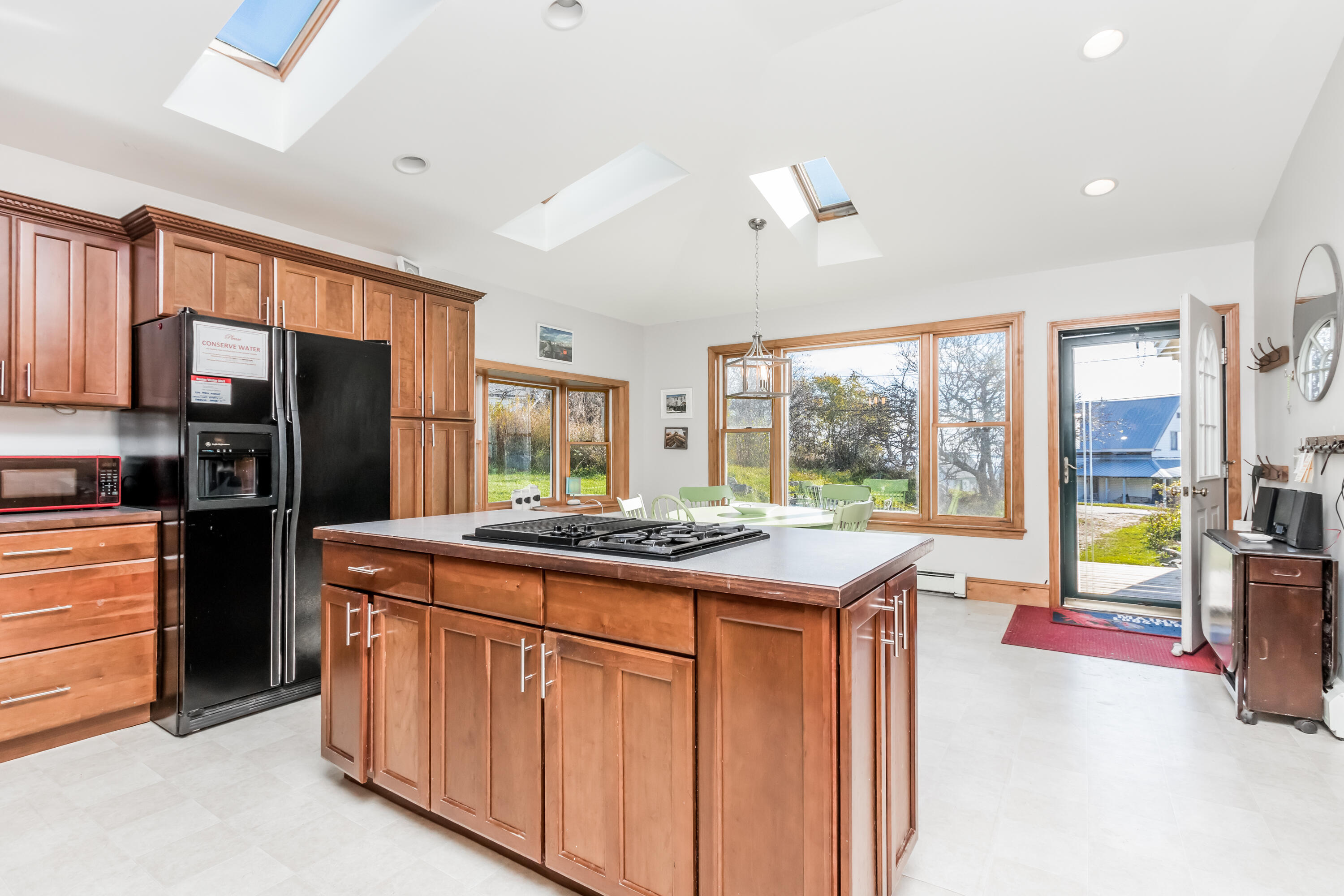 474 Fern Avenue