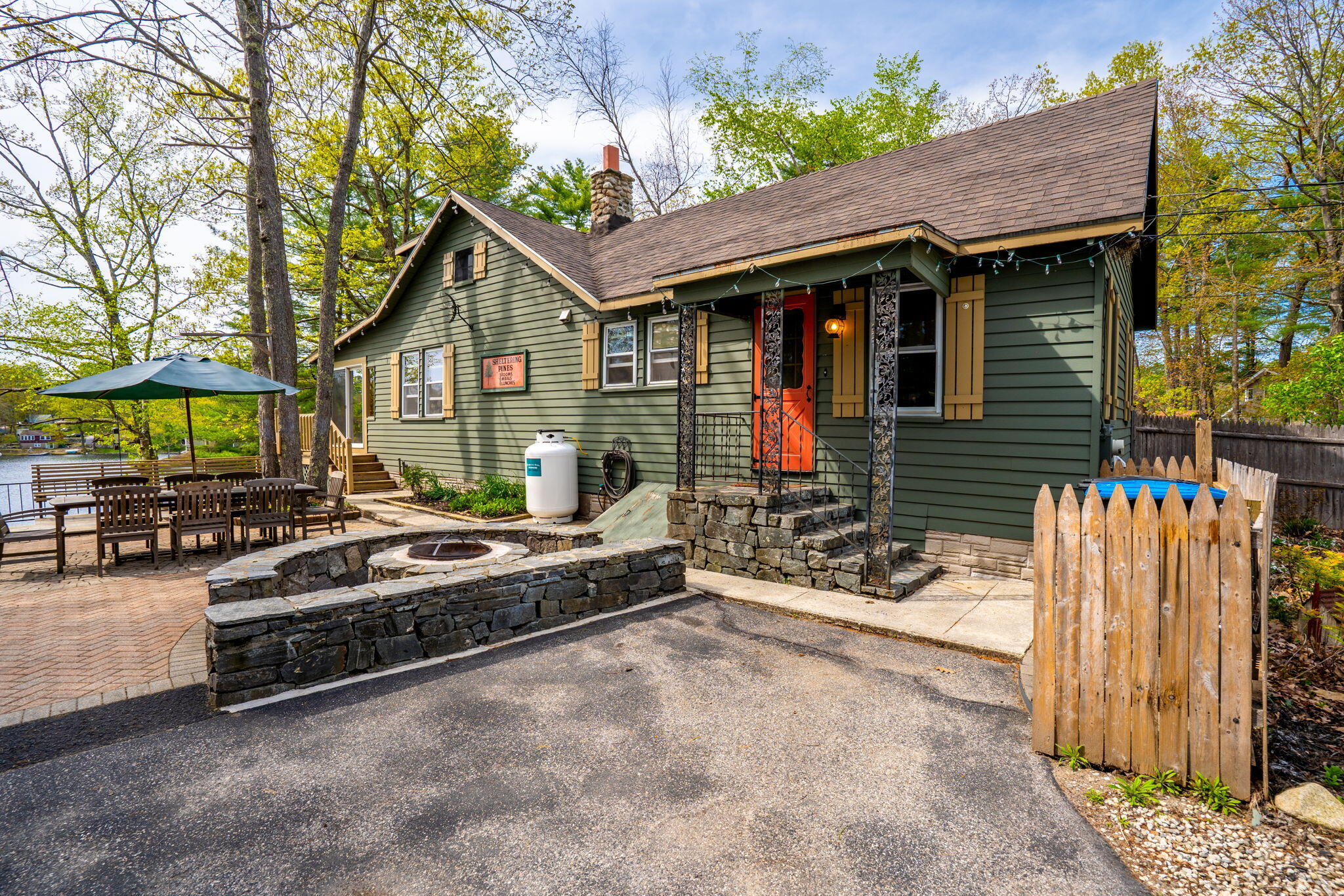 114 Anglers Road